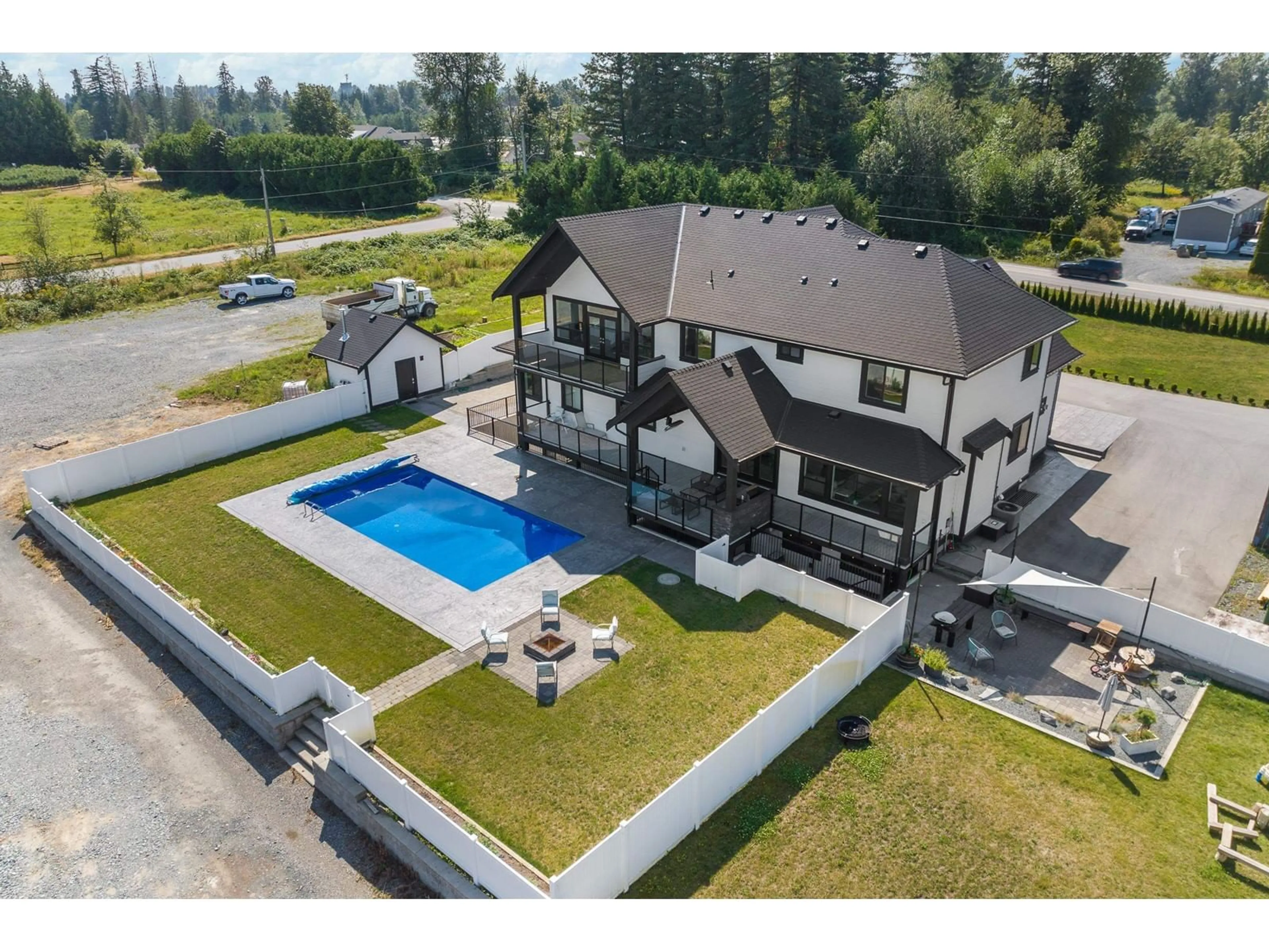 A pic from outside/outdoor area/front of a property/back of a property/a pic from drone, unknown for 4296 LEFEUVRE, Abbotsford British Columbia V4X1N8