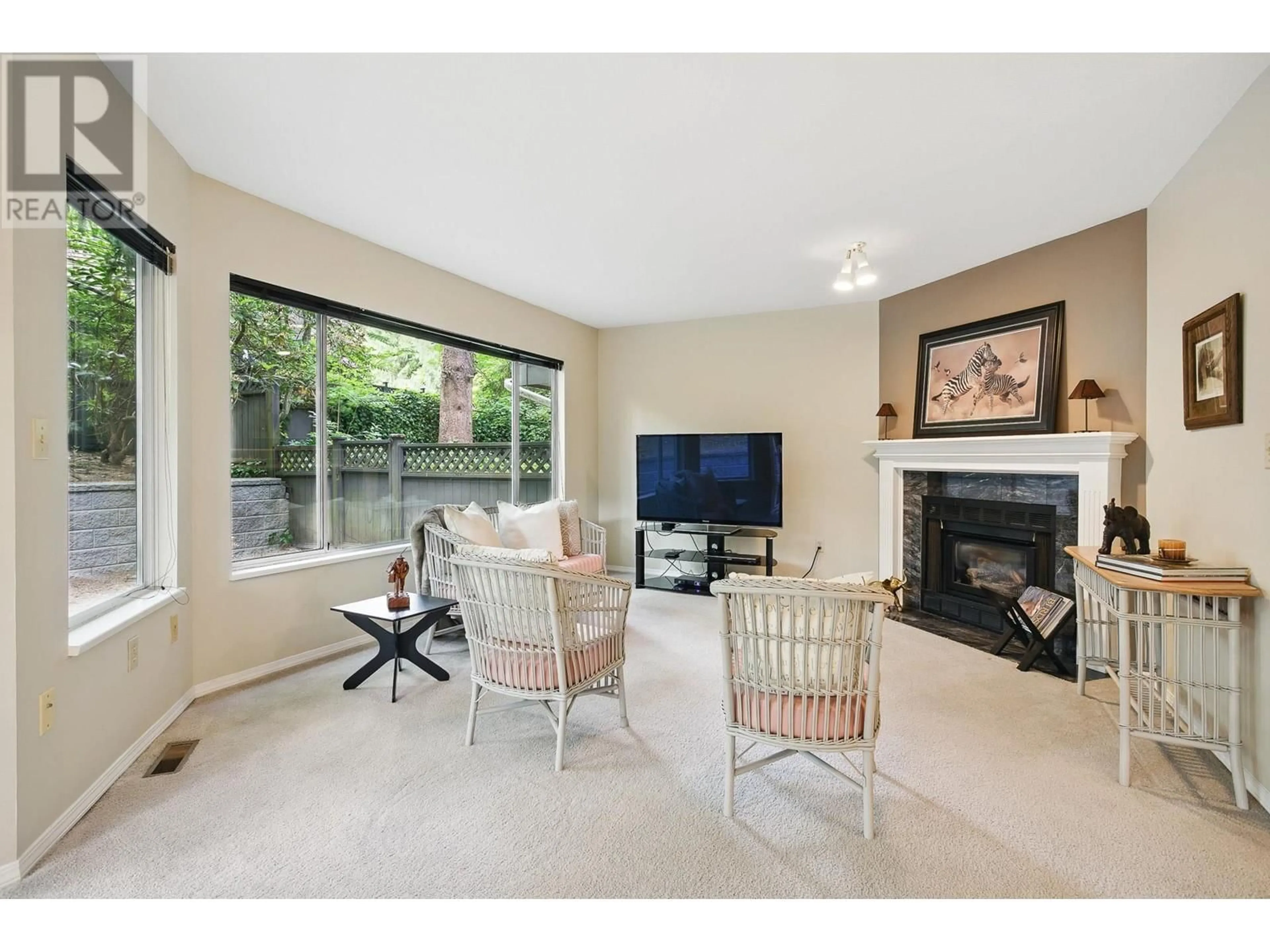 Living room with furniture, unknown for 33 - 1251 LASALLE PLACE, Coquitlam British Columbia V3B7C7