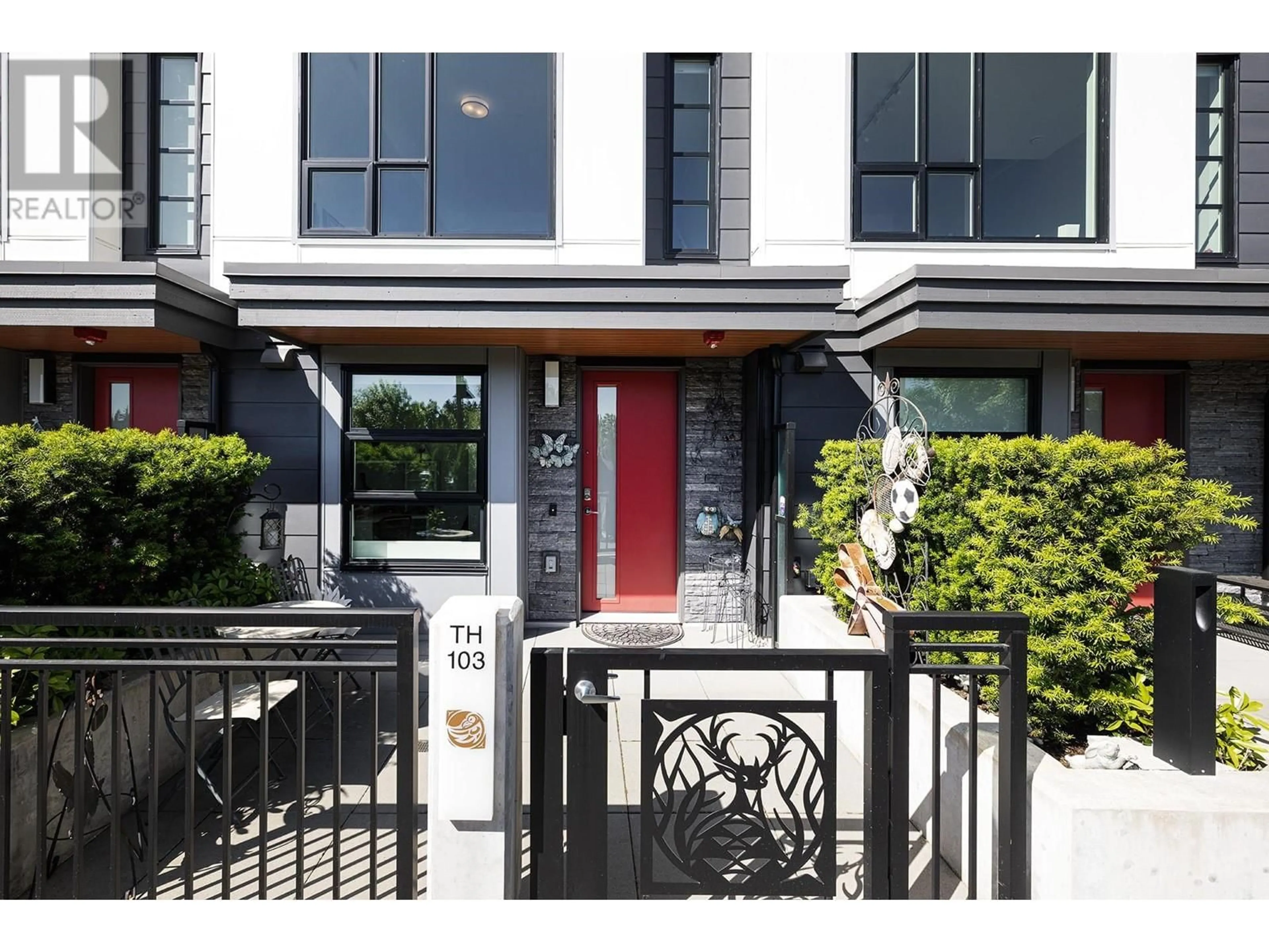 Indoor entryway for 103 - 5370 CROOKED BRANCH ROAD, Vancouver British Columbia V6T0E6