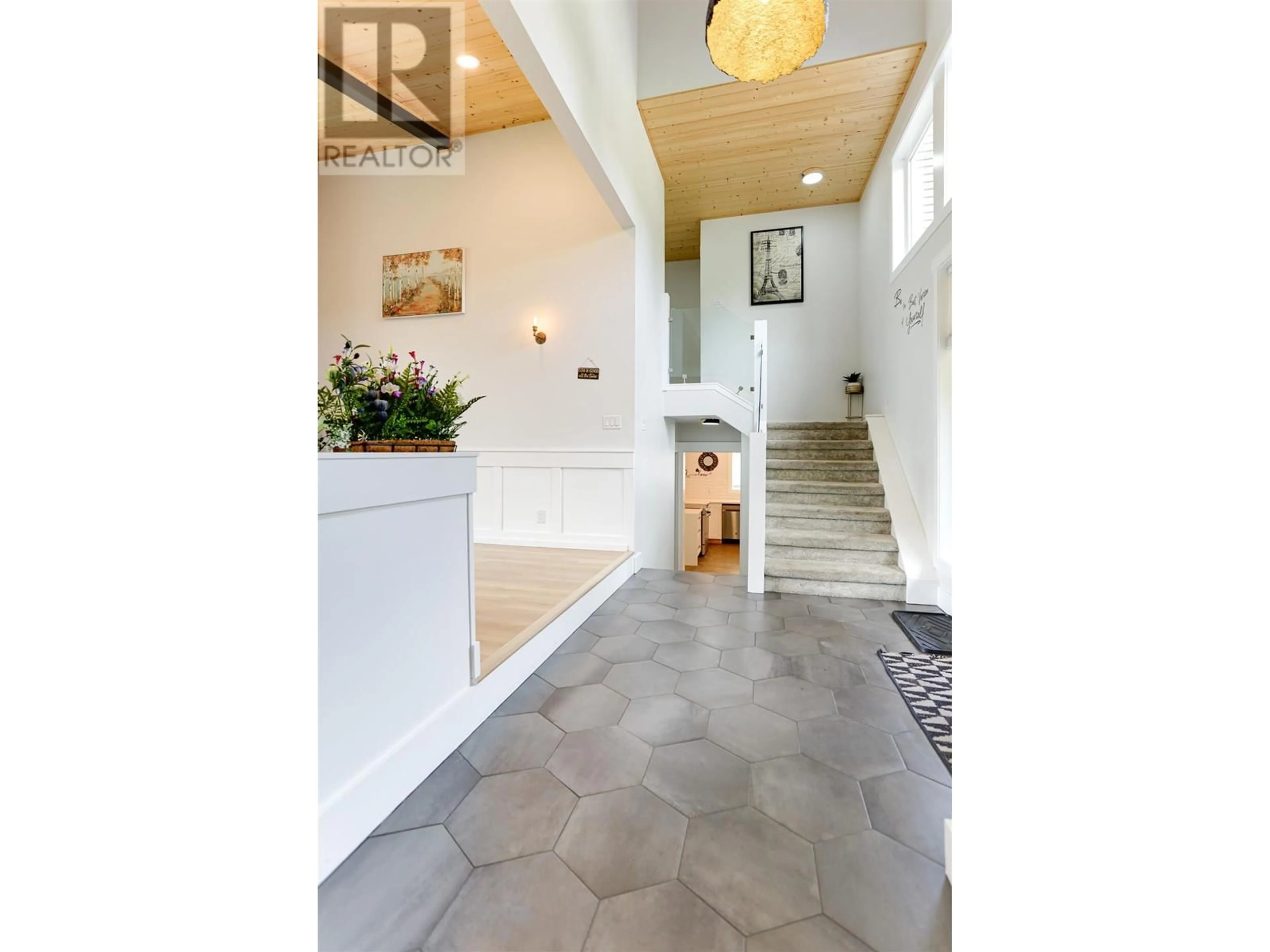 Indoor entryway for 43 PINTAIL STREET, Kitimat British Columbia V8C1L8