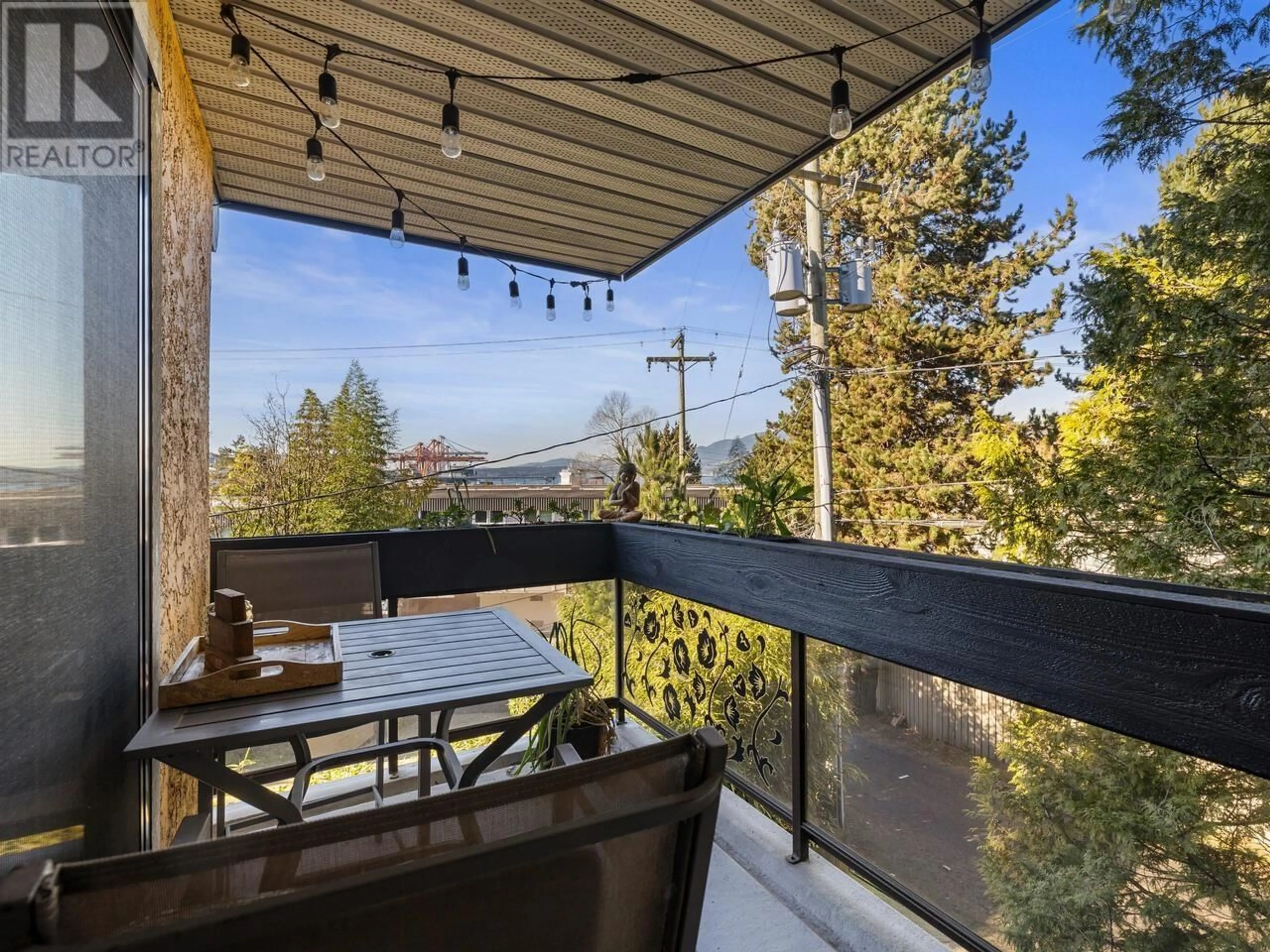 Patio, mountain view for 203 - 215 TEMPLETON DRIVE, Vancouver British Columbia V5L3E3