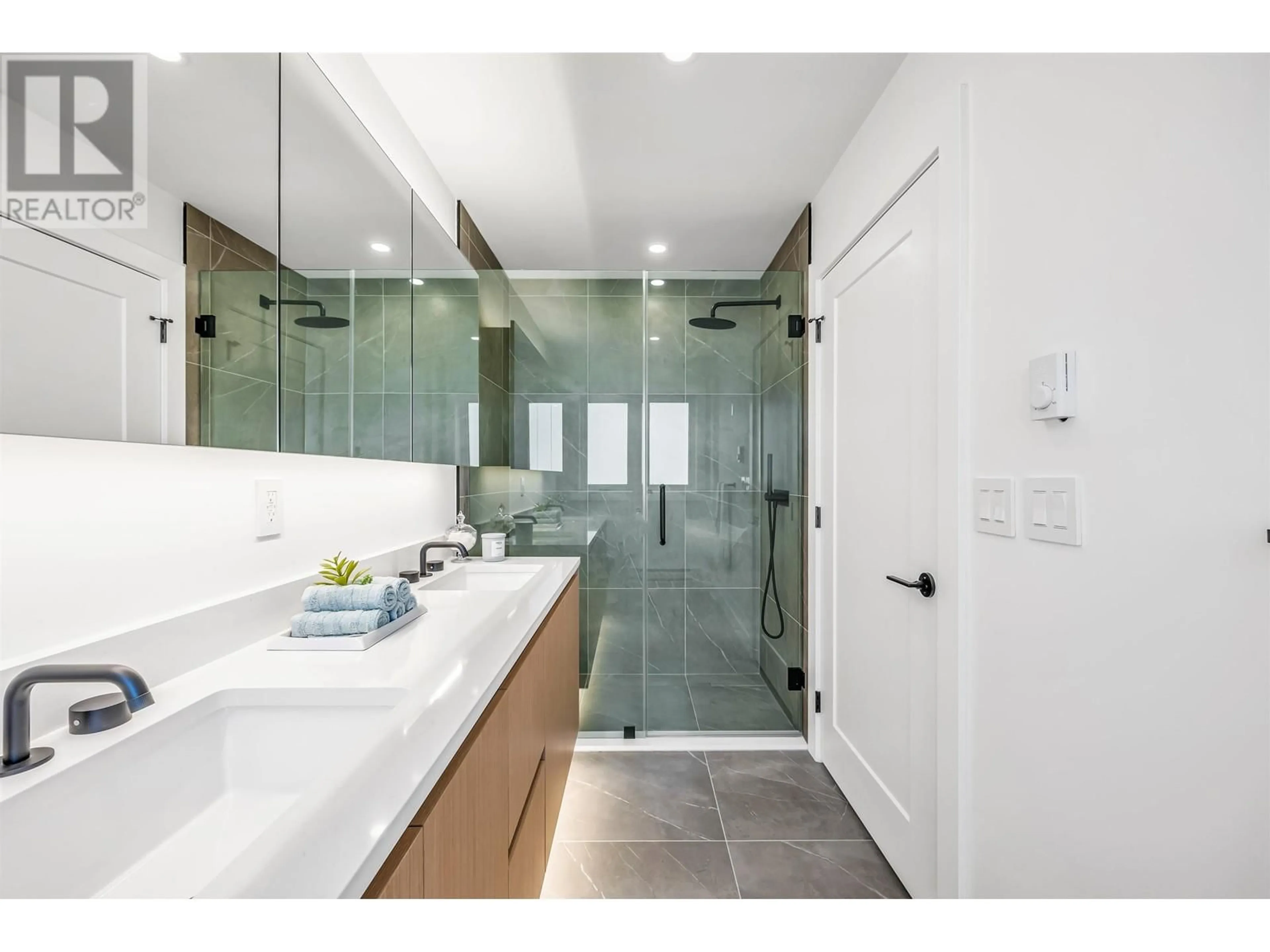 Contemporary bathroom, ceramic/tile floor for 6815 OAK STREET, Vancouver British Columbia V6P1H5