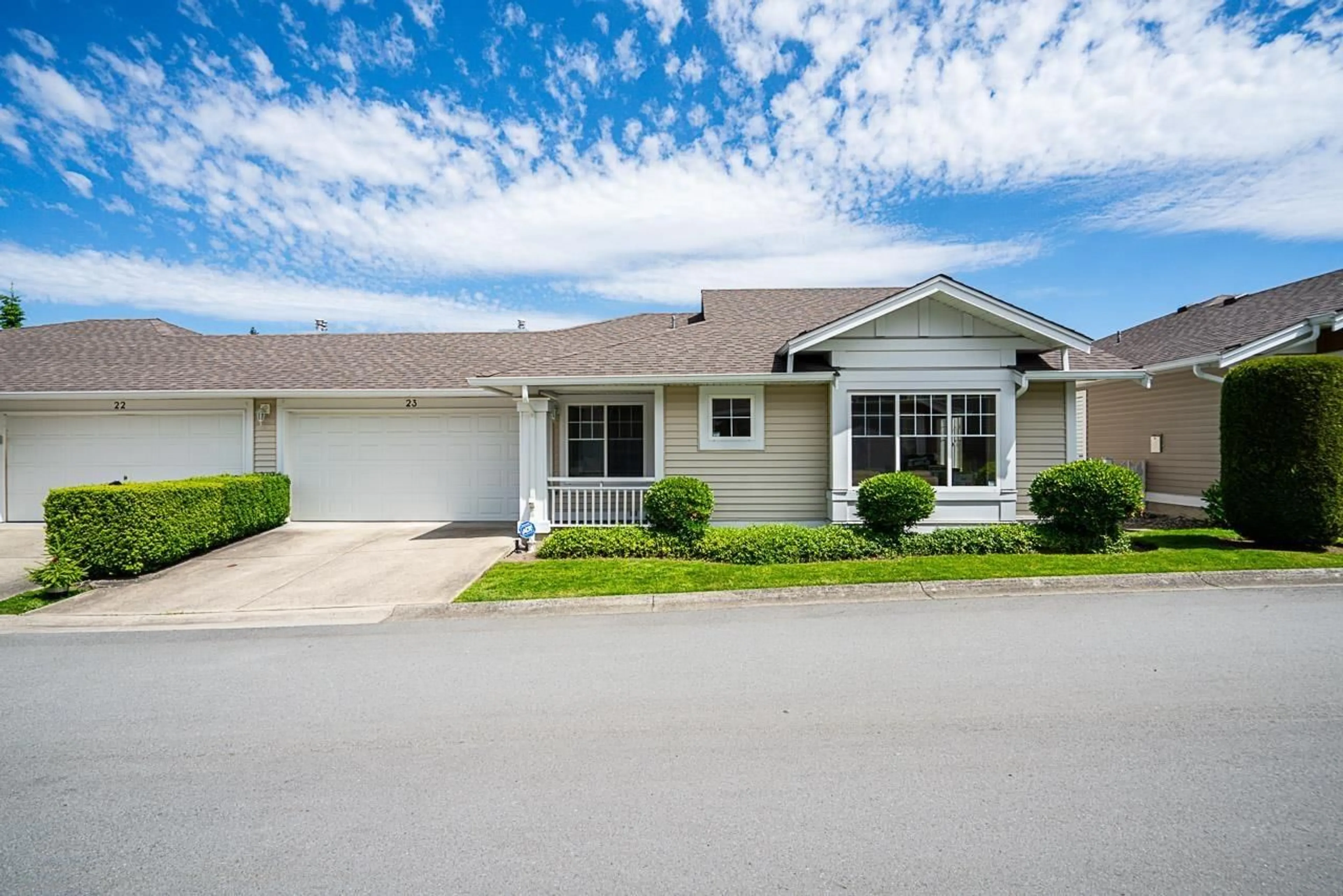 Home with vinyl exterior material, street for 23 - 6885 184, Surrey British Columbia V3S9G1