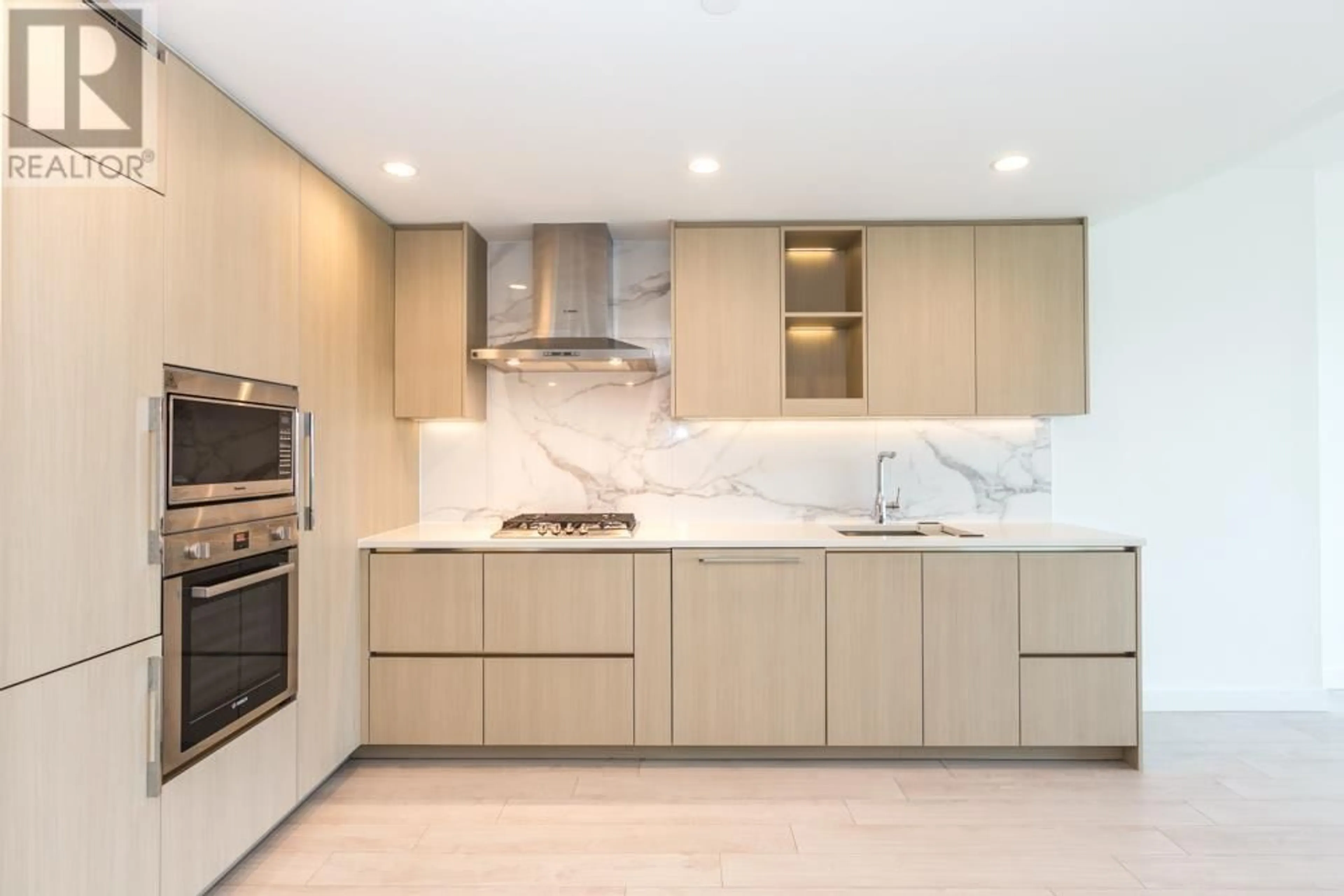 Contemporary kitchen, unknown for 501 - 4880 LOUGHEED HIGHWAY, Burnaby British Columbia V5C0N1