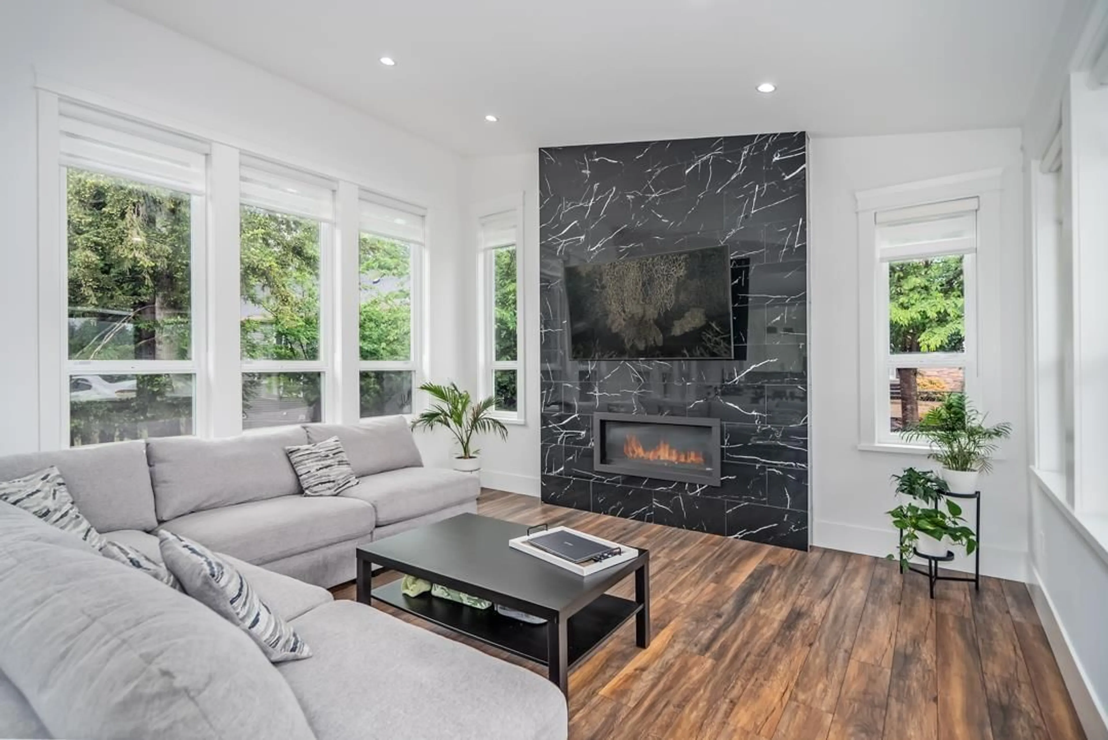 Living room with furniture, unknown for 32630 UNGER, Mission British Columbia V4S0B9