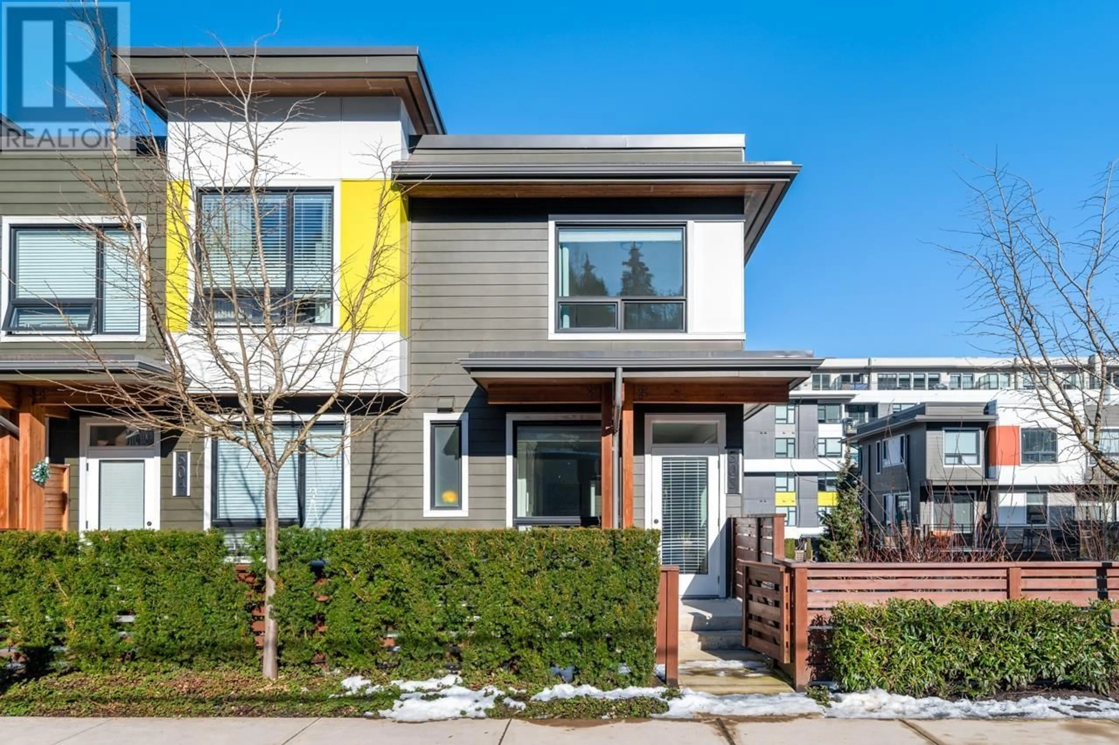 Home with brick exterior material, street for 505 - 3021 ST GEORGE STREET, Port Moody British Columbia V3H0K3