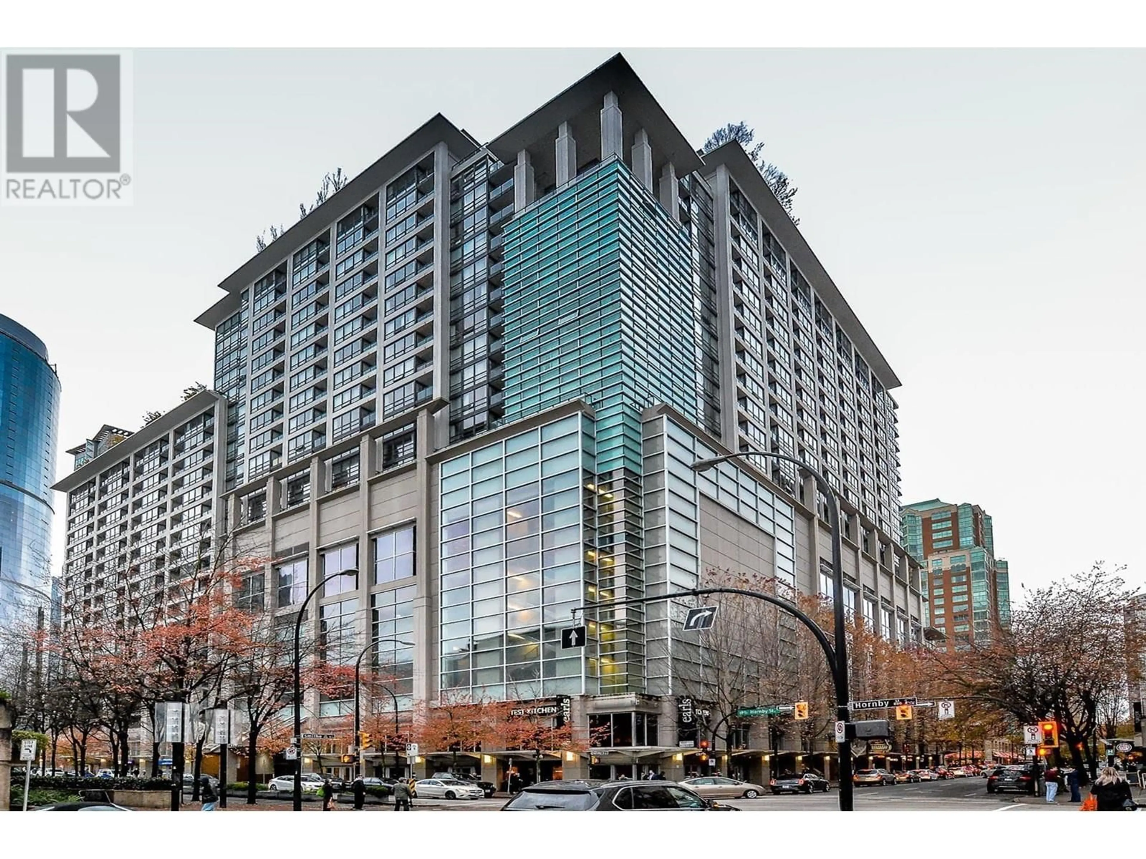 Indoor foyer for 407 - 933 HORNBY STREET, Vancouver British Columbia V6Z3G4