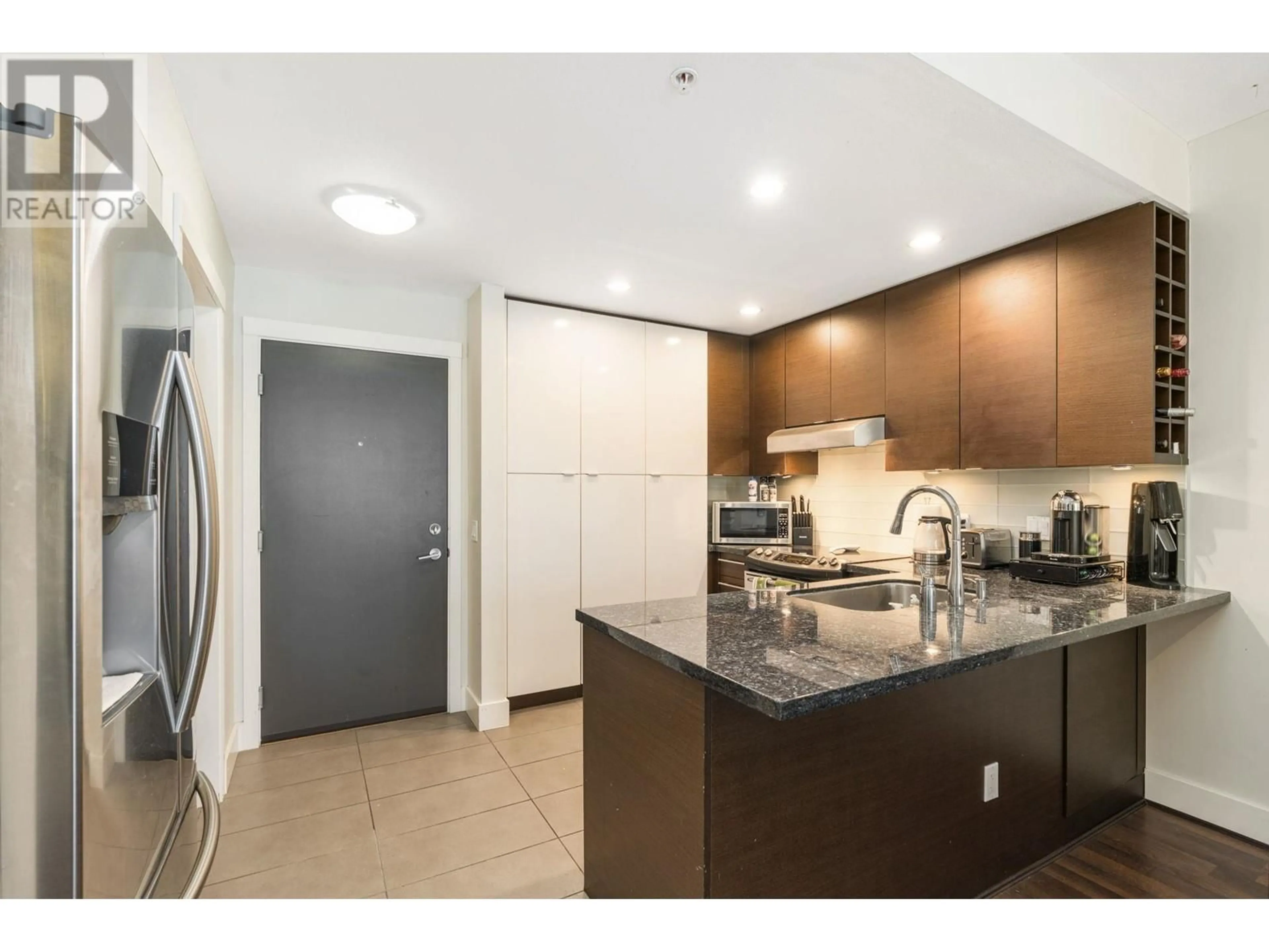 Standard kitchen, unknown for 212 - 3478 WESBROOK MALL, Vancouver British Columbia V6S0B6