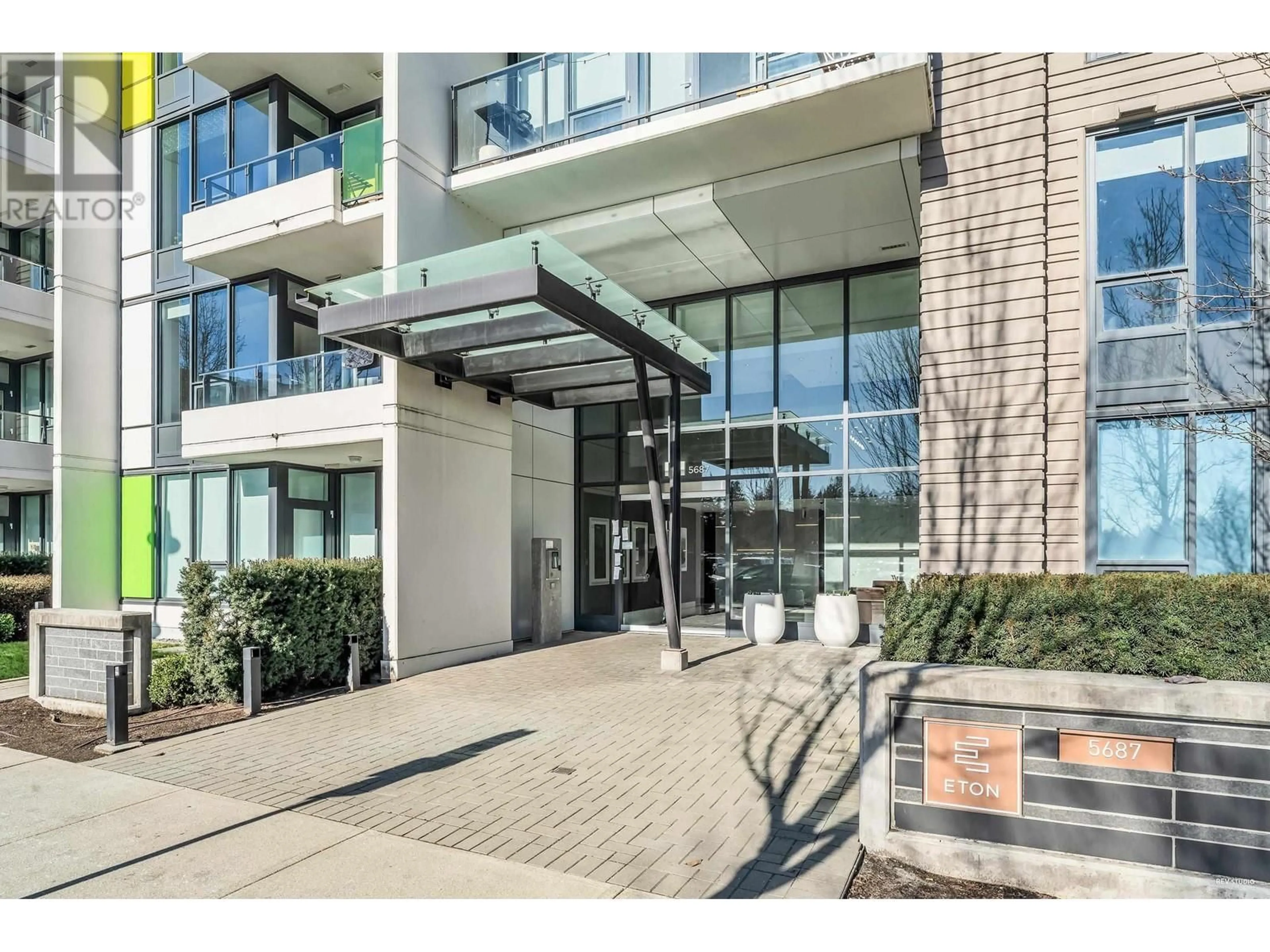 Indoor foyer for 408 - 5687 GRAY AVENUE, Vancouver British Columbia V6S0K7