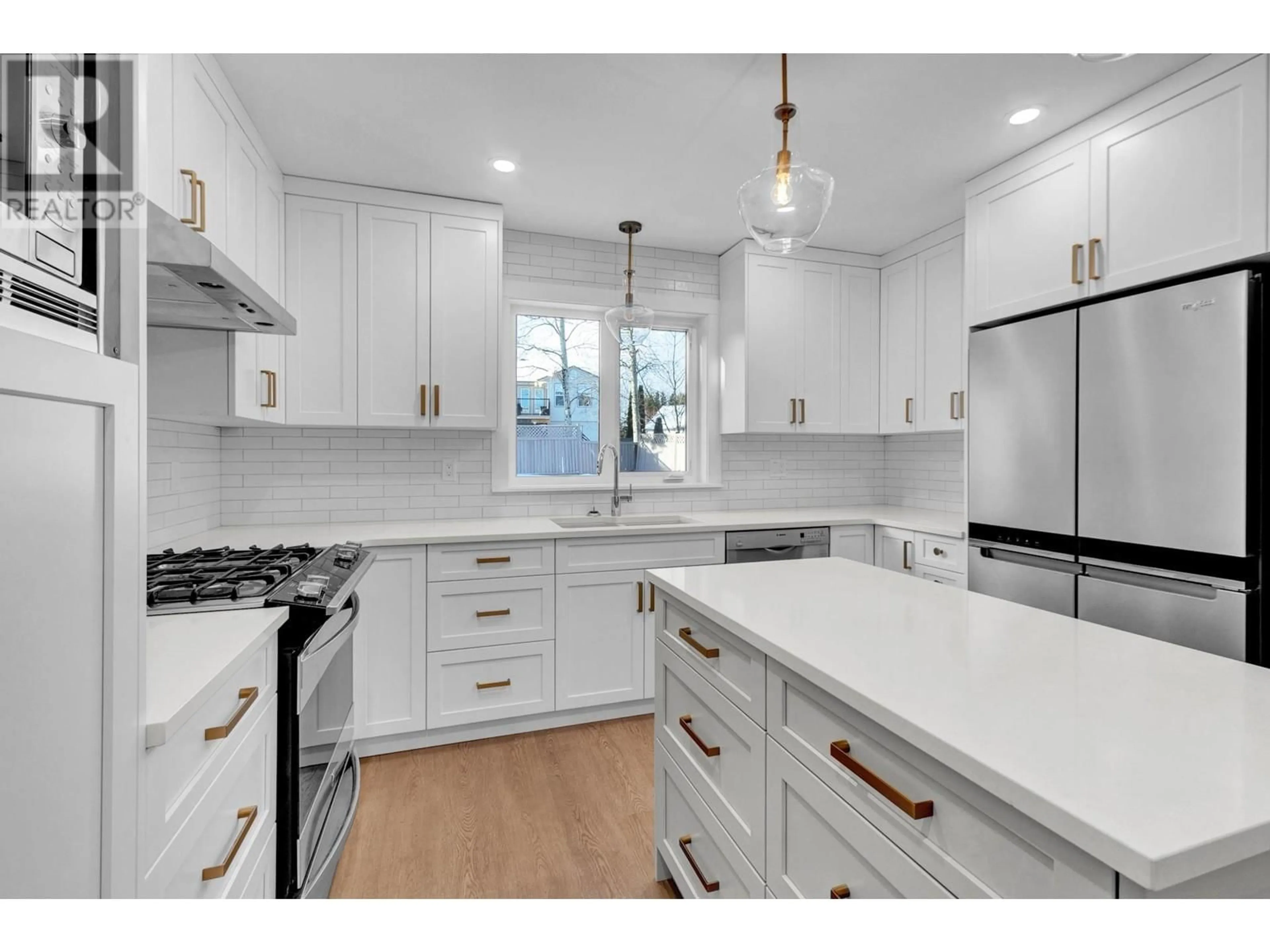 Open concept kitchen, ceramic/tile floor for 6807 WESTMOUNT DRIVE, Prince George British Columbia V2N6R5