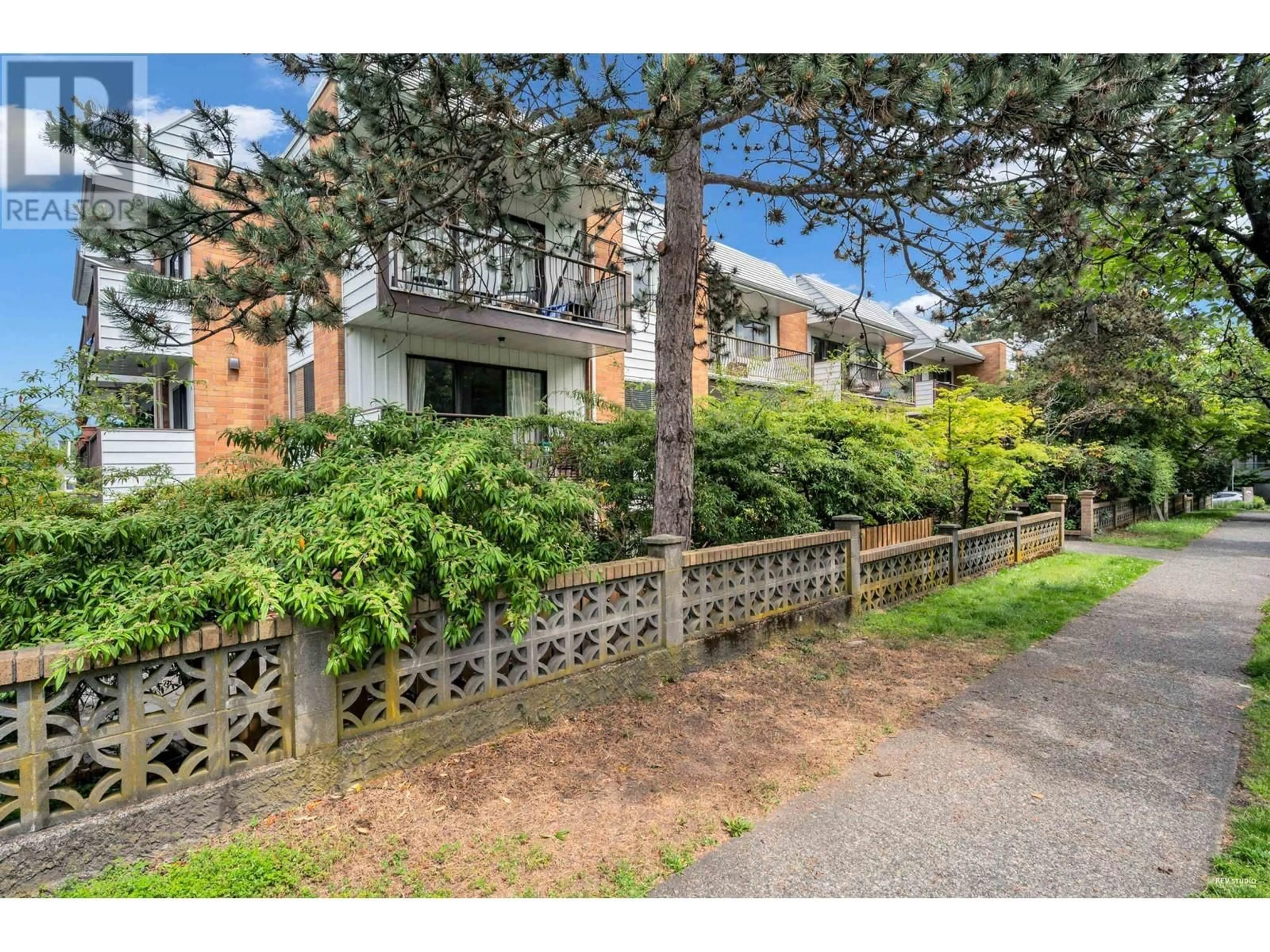 A pic from outside/outdoor area/front of a property/back of a property/a pic from drone, street for 319 - 1065 8TH AVENUE, Vancouver British Columbia V5T1V1