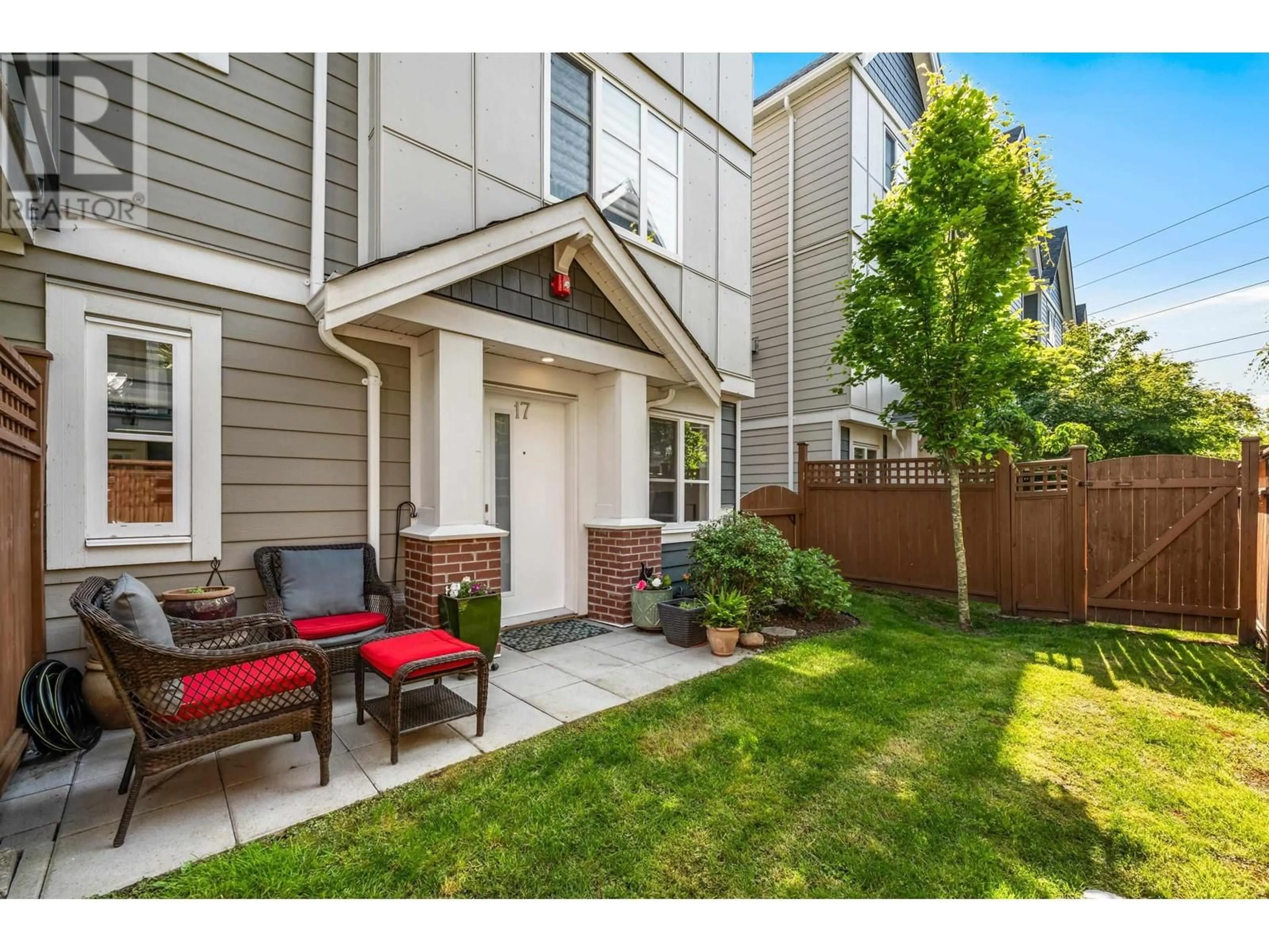 Patio, street for 17 - 5377 8A AVENUE, Tsawwassen British Columbia V4M0E2