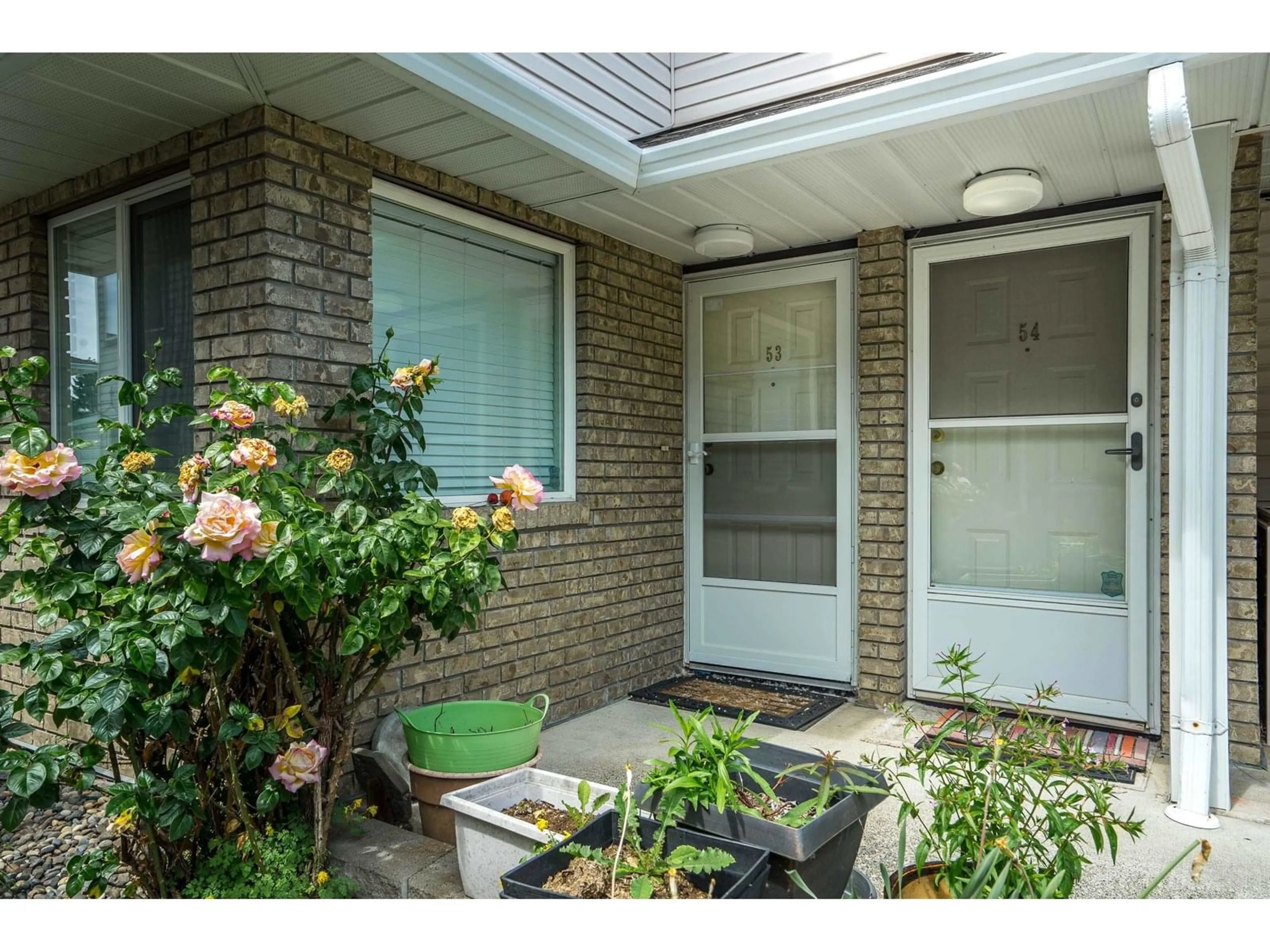 Indoor entryway for 54 - 15020 66A, Surrey British Columbia V3S2A5