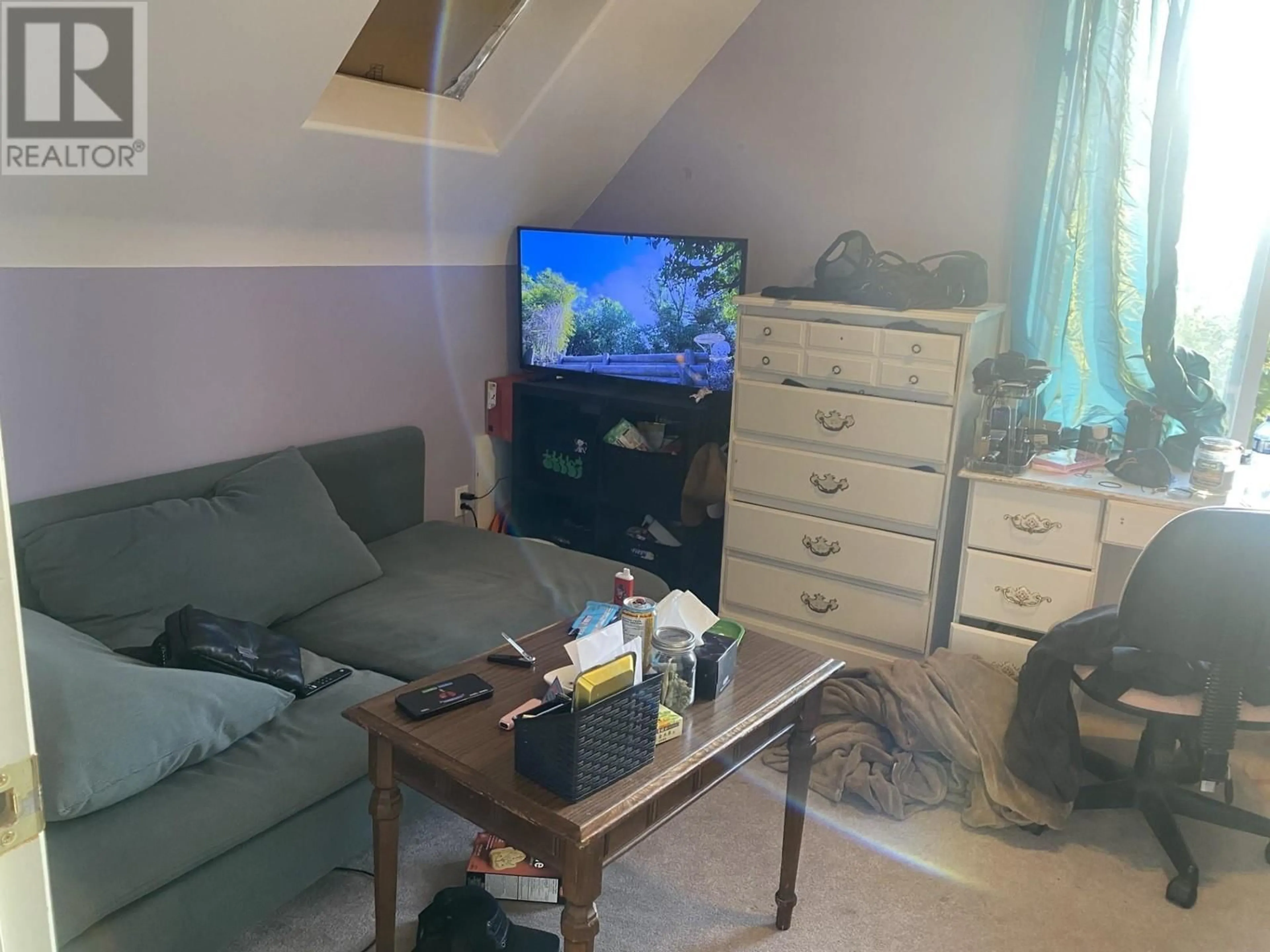 A pic of a room for 1403 GILMORE AVENUE, Burnaby British Columbia V6L3E2