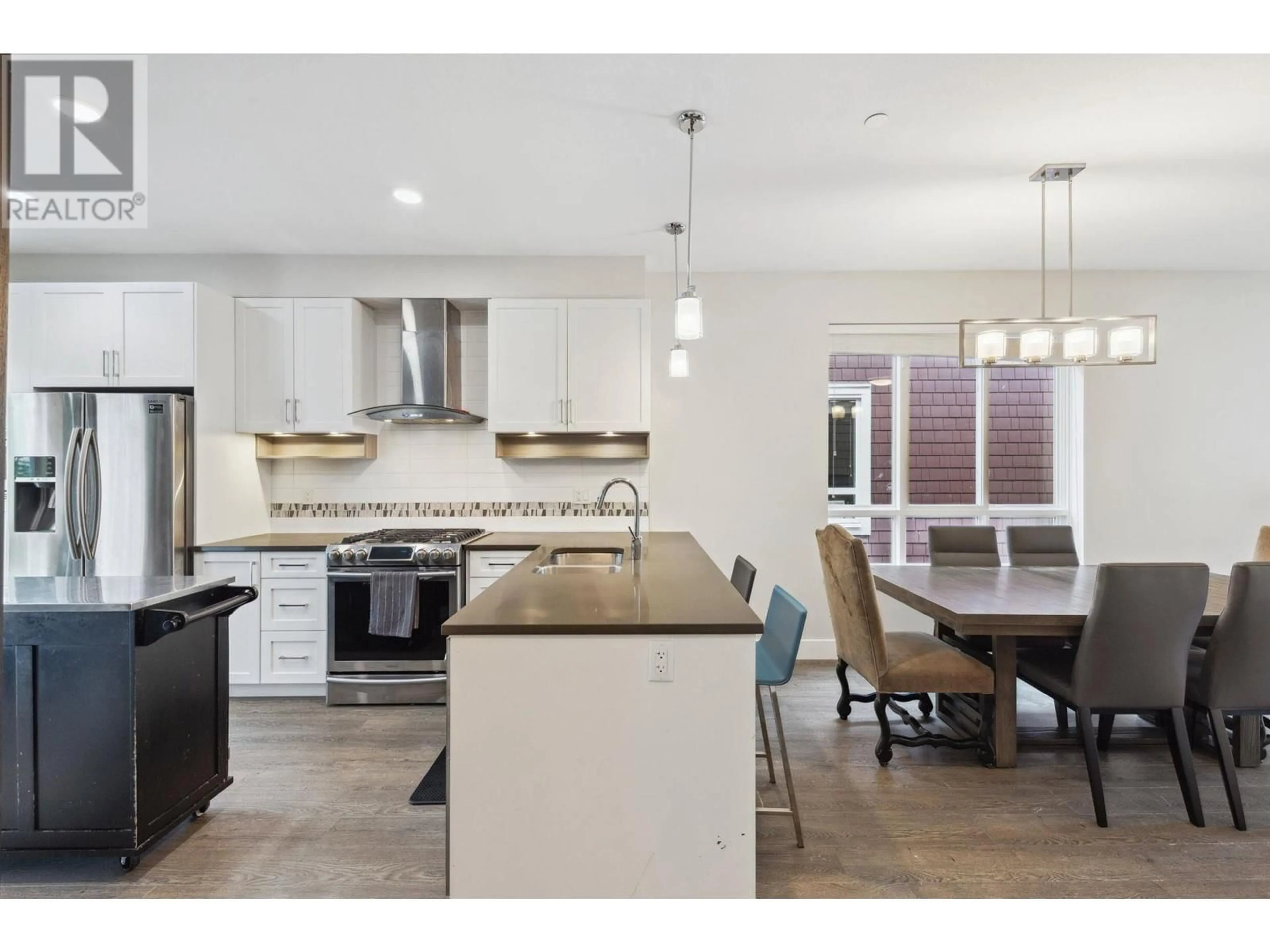 Open concept kitchen, ceramic/tile floor for 511 - 4688 HAWK LANE, Delta British Columbia V4M0B7