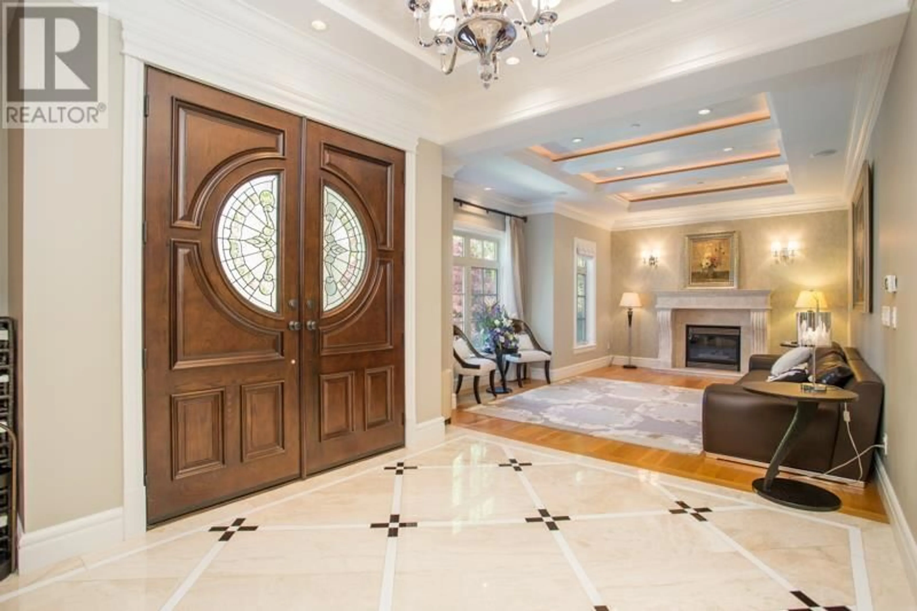 Indoor entryway for 4416 11TH AVENUE, Vancouver British Columbia V6R2M3