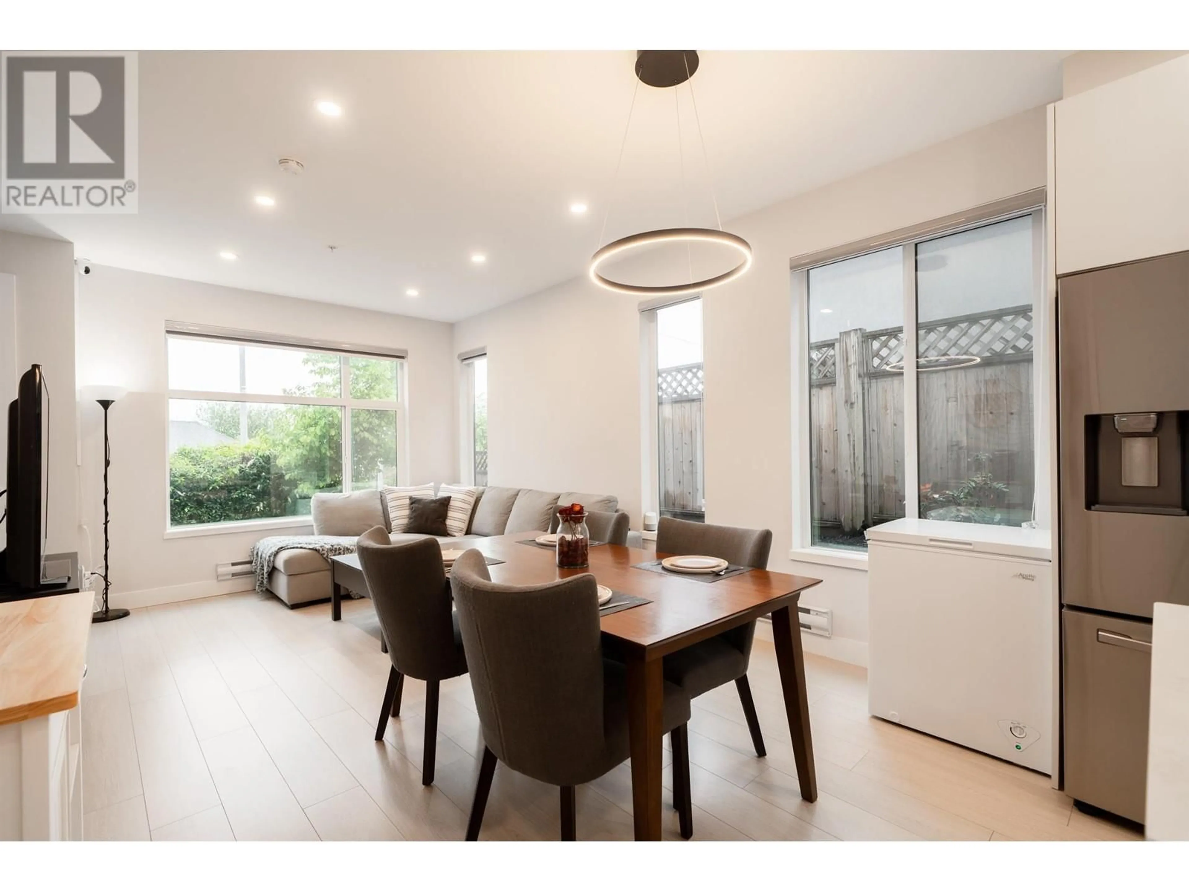 Dining room, wood/laminate floor for 1 - 1211 EIGHTH AVENUE, New Westminster British Columbia V3M2R8