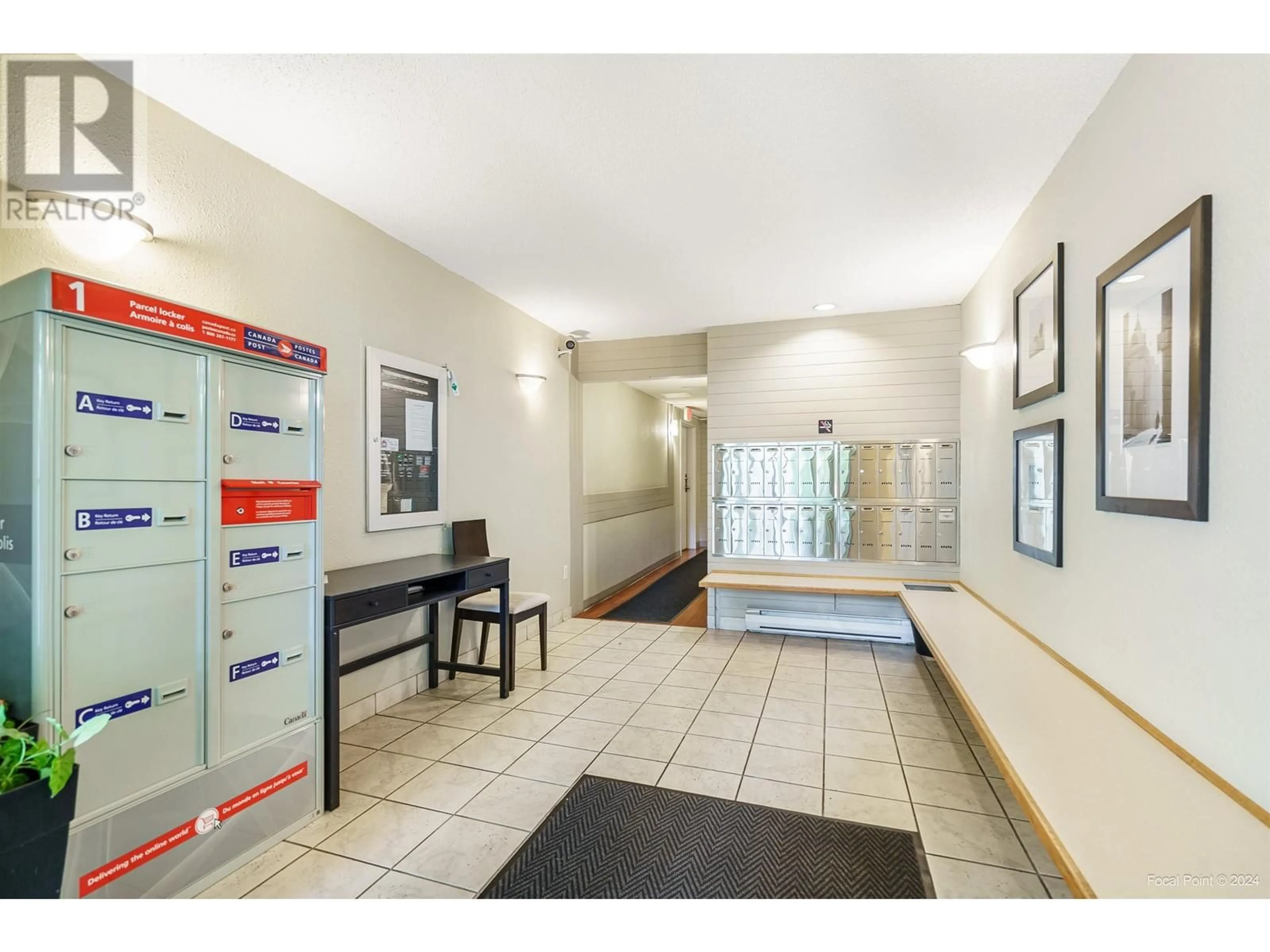 Lobby for 401 - 1717 HARO STREET, Vancouver British Columbia V6G1H1