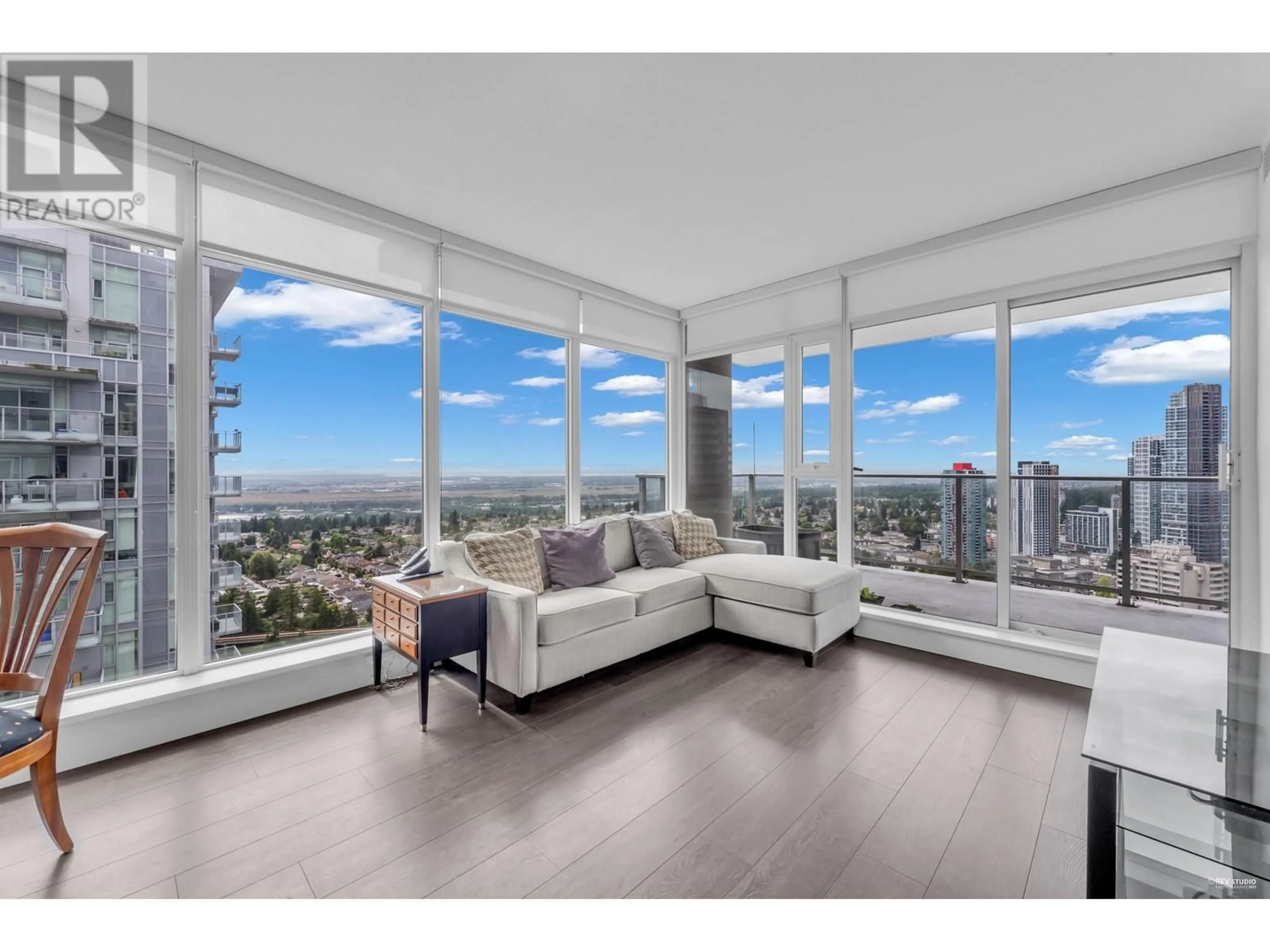 Living room with furniture, unknown for 3703 - 6538 NELSON AVENUE, Burnaby British Columbia V5H0G5