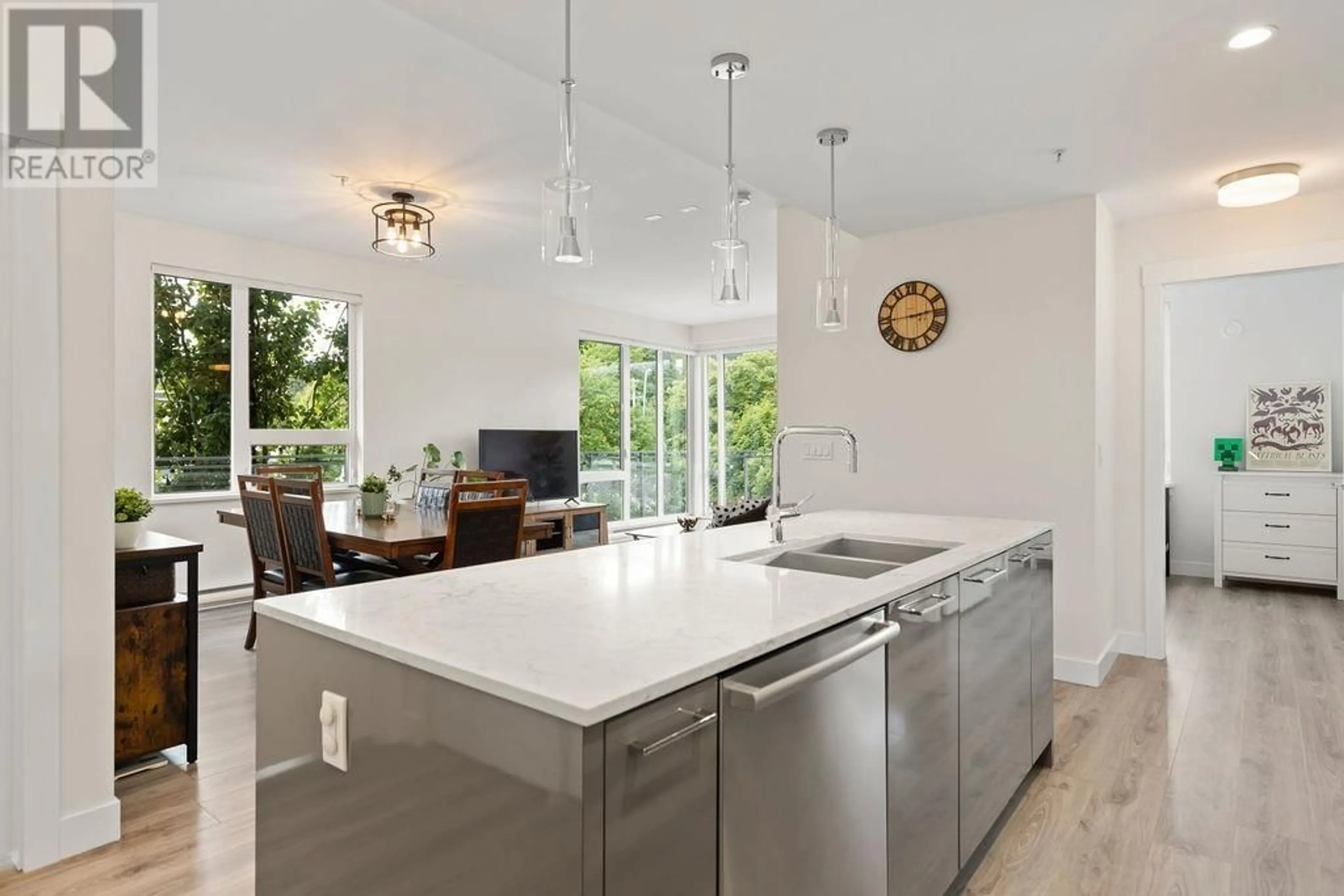Contemporary kitchen, unknown for 303 - 1327 DRAYCOTT ROAD, North Vancouver British Columbia V7J1W1