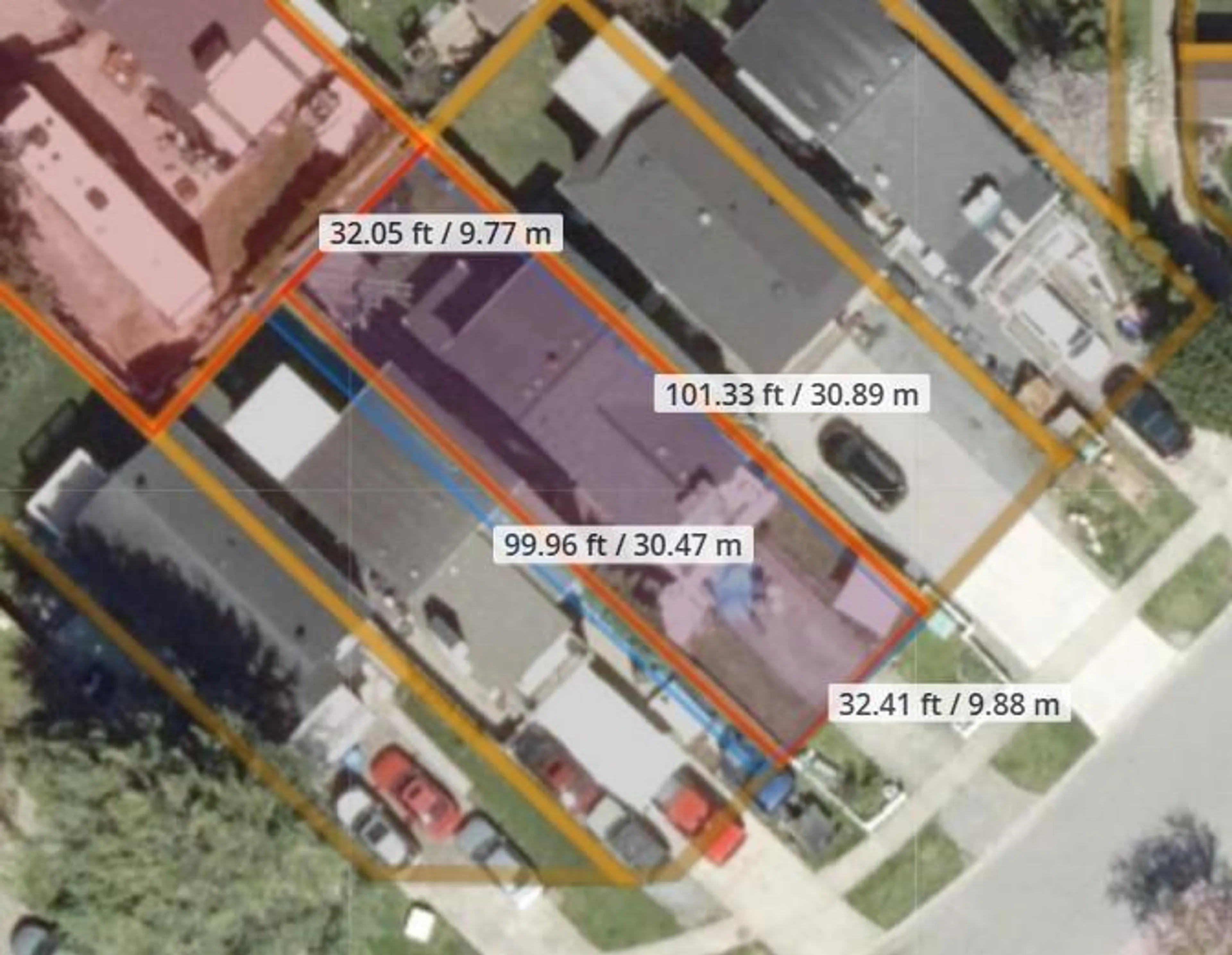 A pic from outside/outdoor area/front of a property/back of a property/a pic from drone, street for 205 DAVIS, Langley British Columbia V4W3K6