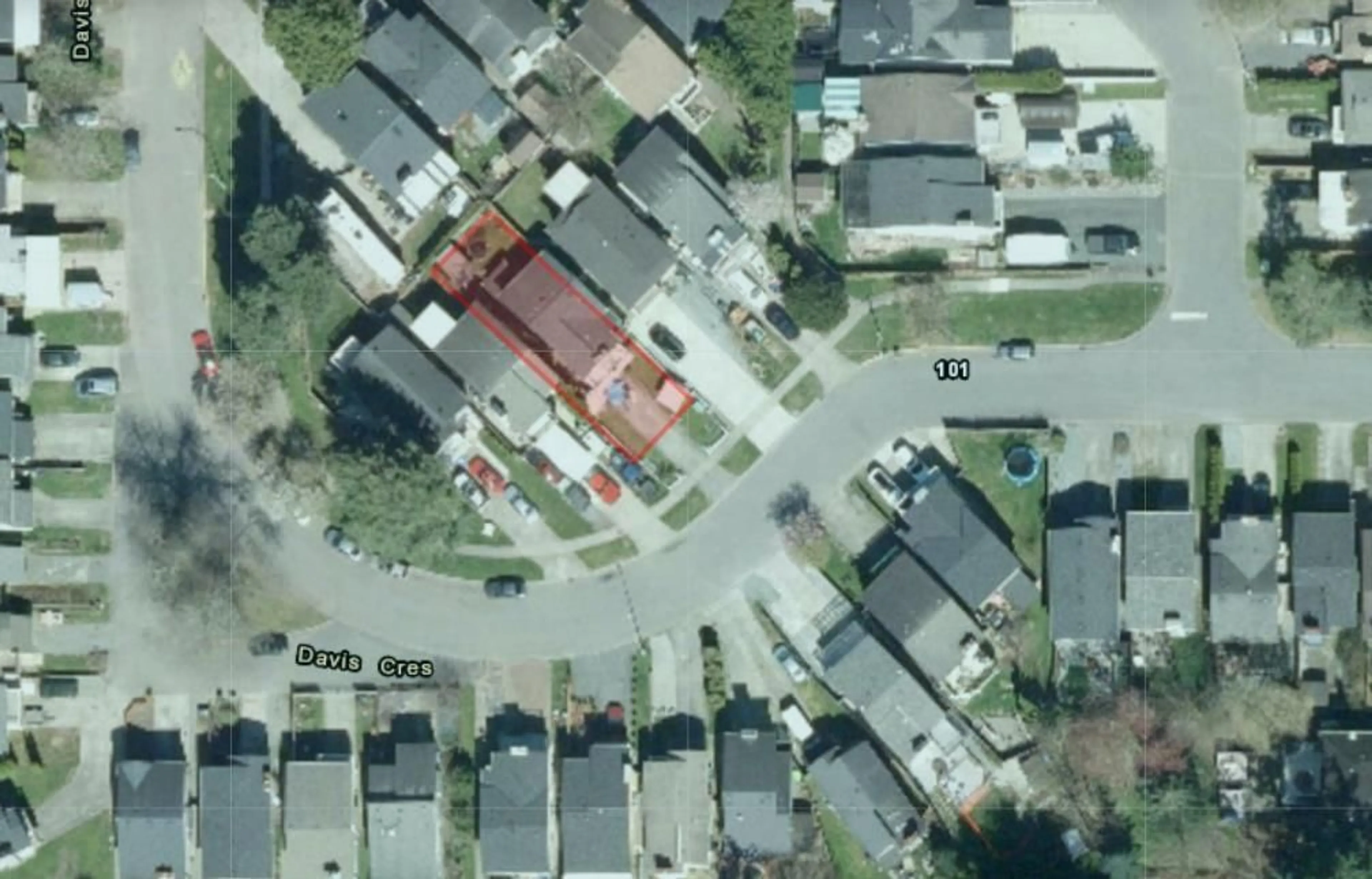 A pic from outside/outdoor area/front of a property/back of a property/a pic from drone, street for 205 DAVIS, Langley British Columbia V4W3K6