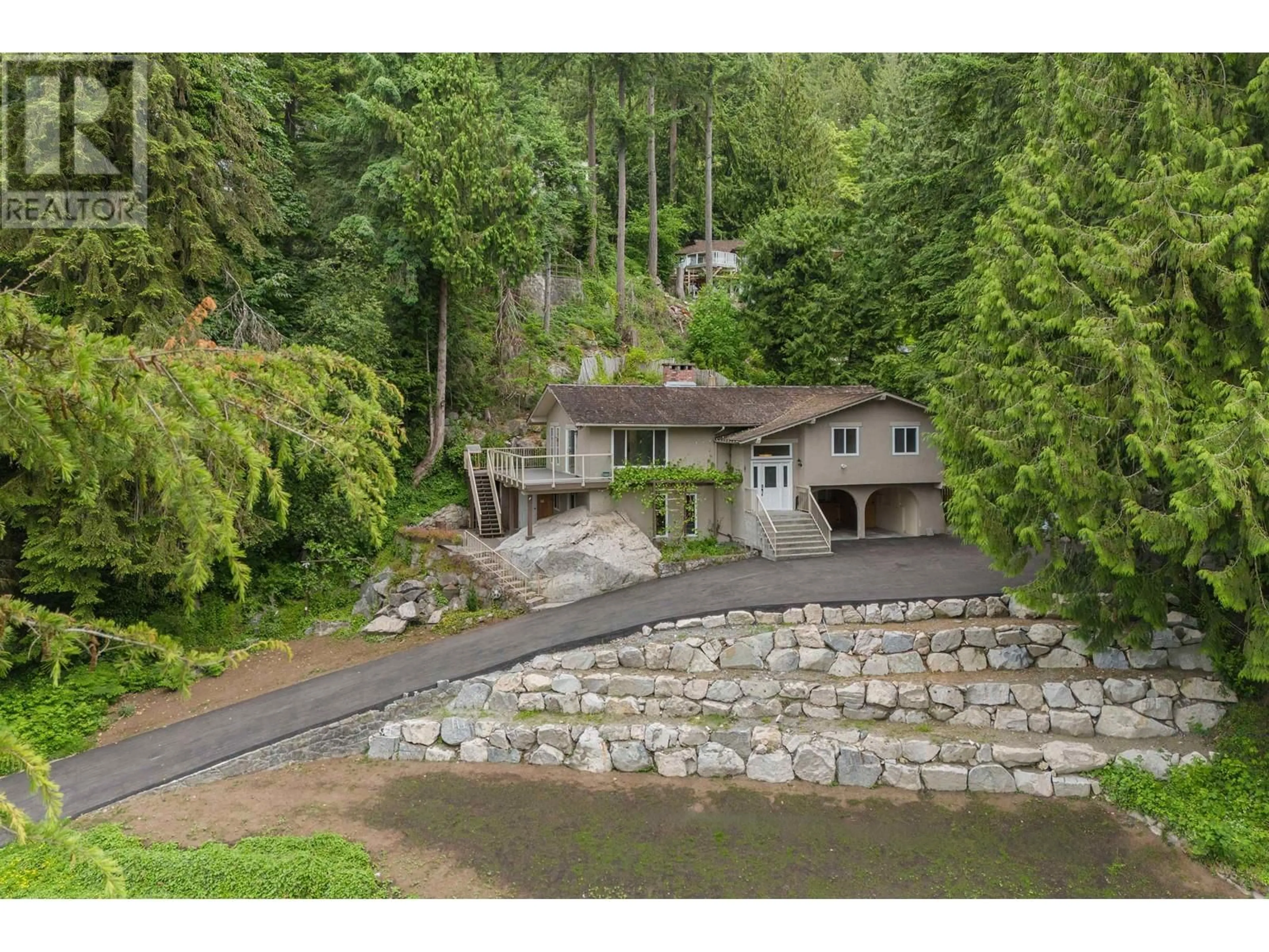 A pic from outside/outdoor area/front of a property/back of a property/a pic from drone, water/lake/river/ocean view for 3849 BAYRIDGE AVENUE, West Vancouver British Columbia V7V3J3