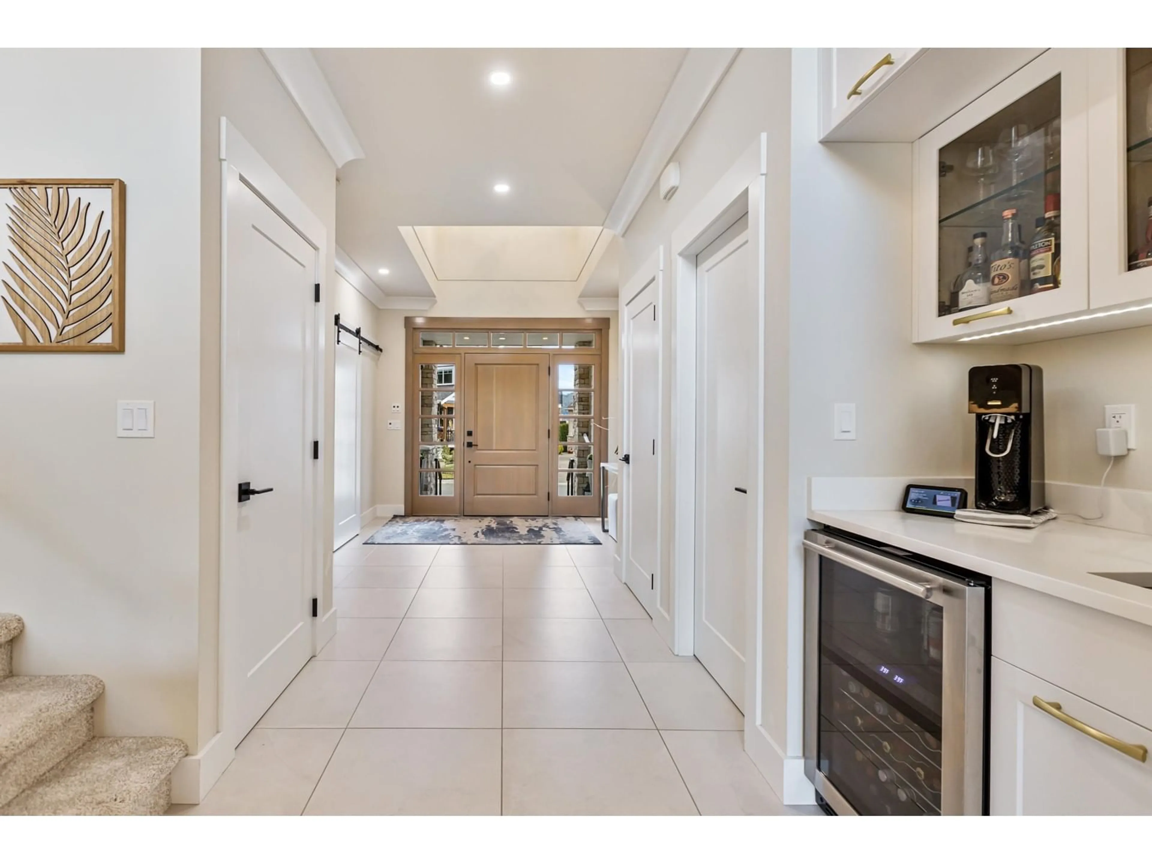 Indoor entryway for 111 - 14500 MORRIS VALLEY, Harrison Mills British Columbia V0M1A1