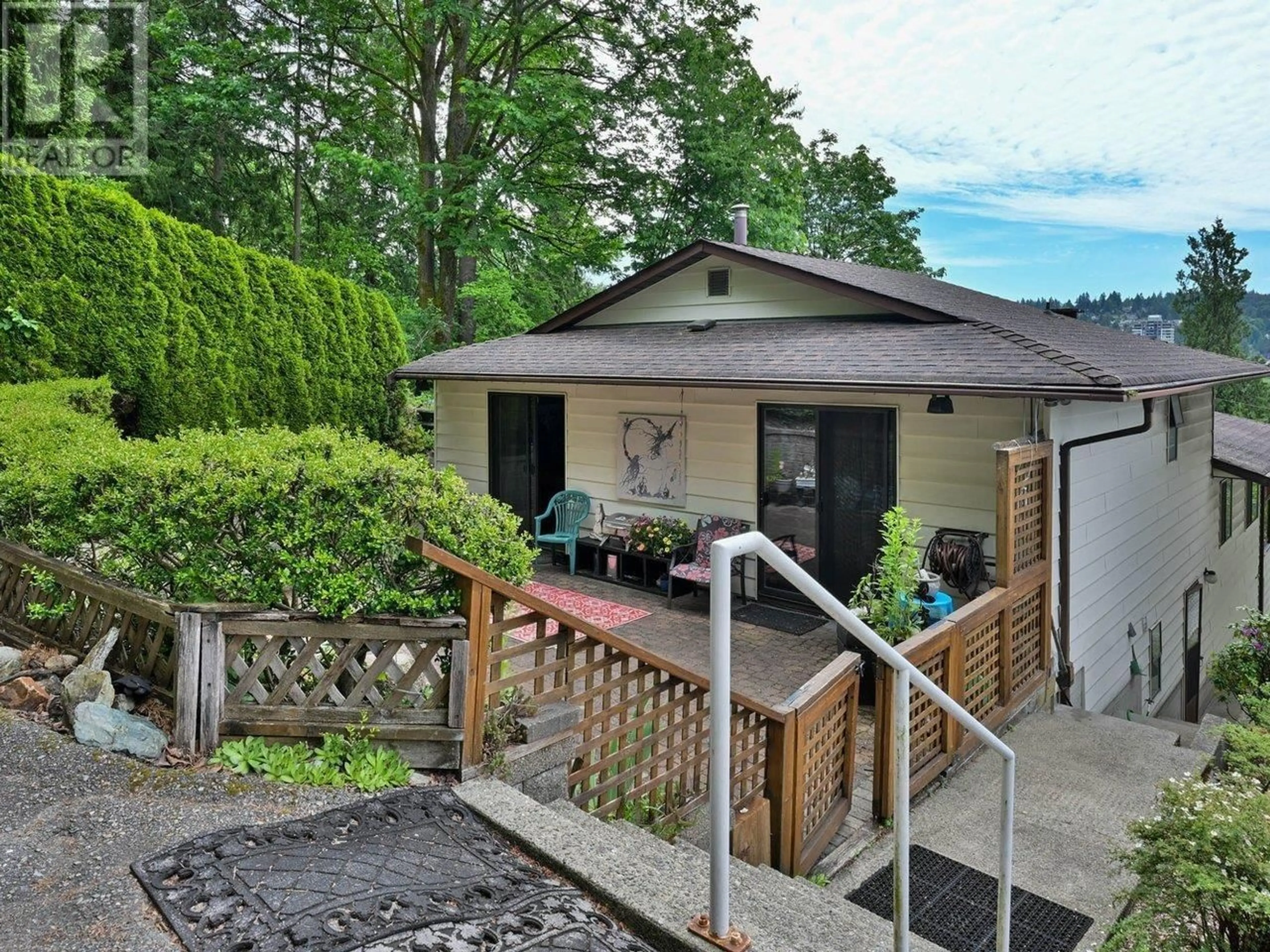 Patio, unknown for 351 METTA STREET, Port Moody British Columbia V3H2Y5