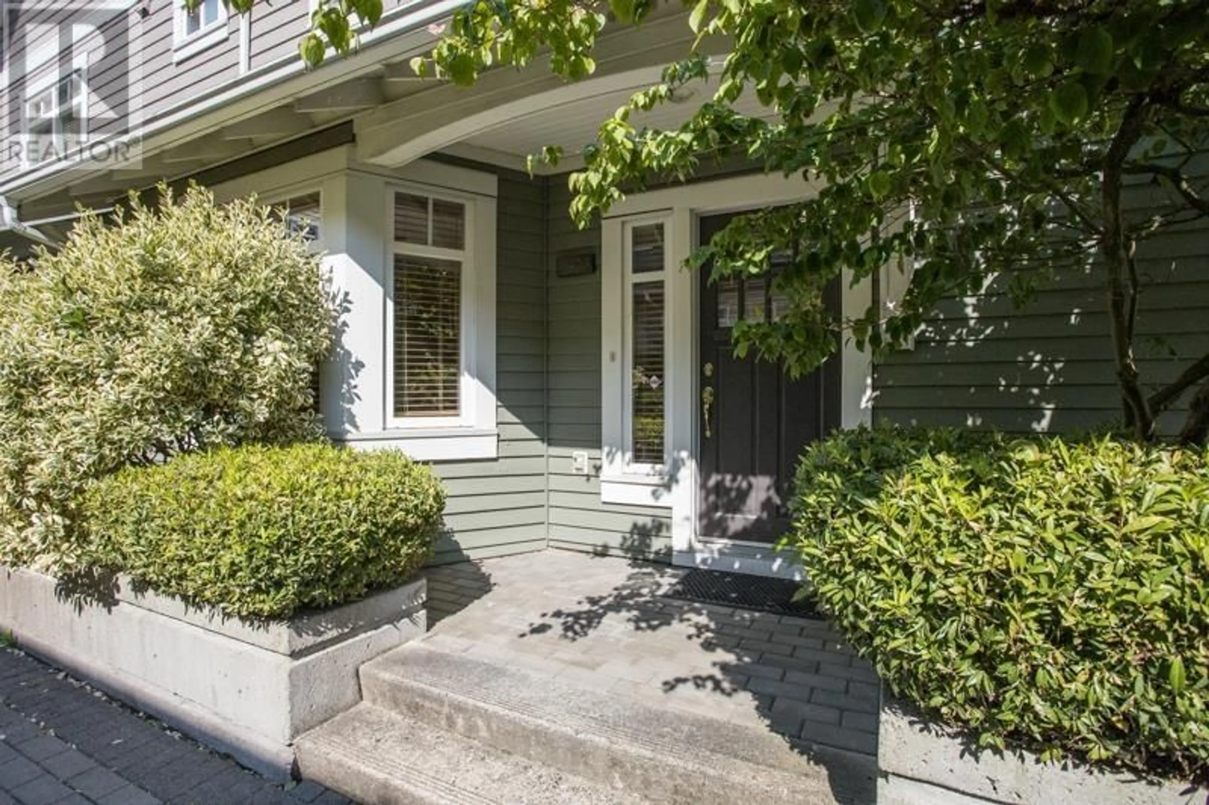 Unknown for 5428 LARCH STREET, Vancouver British Columbia V6M4C8