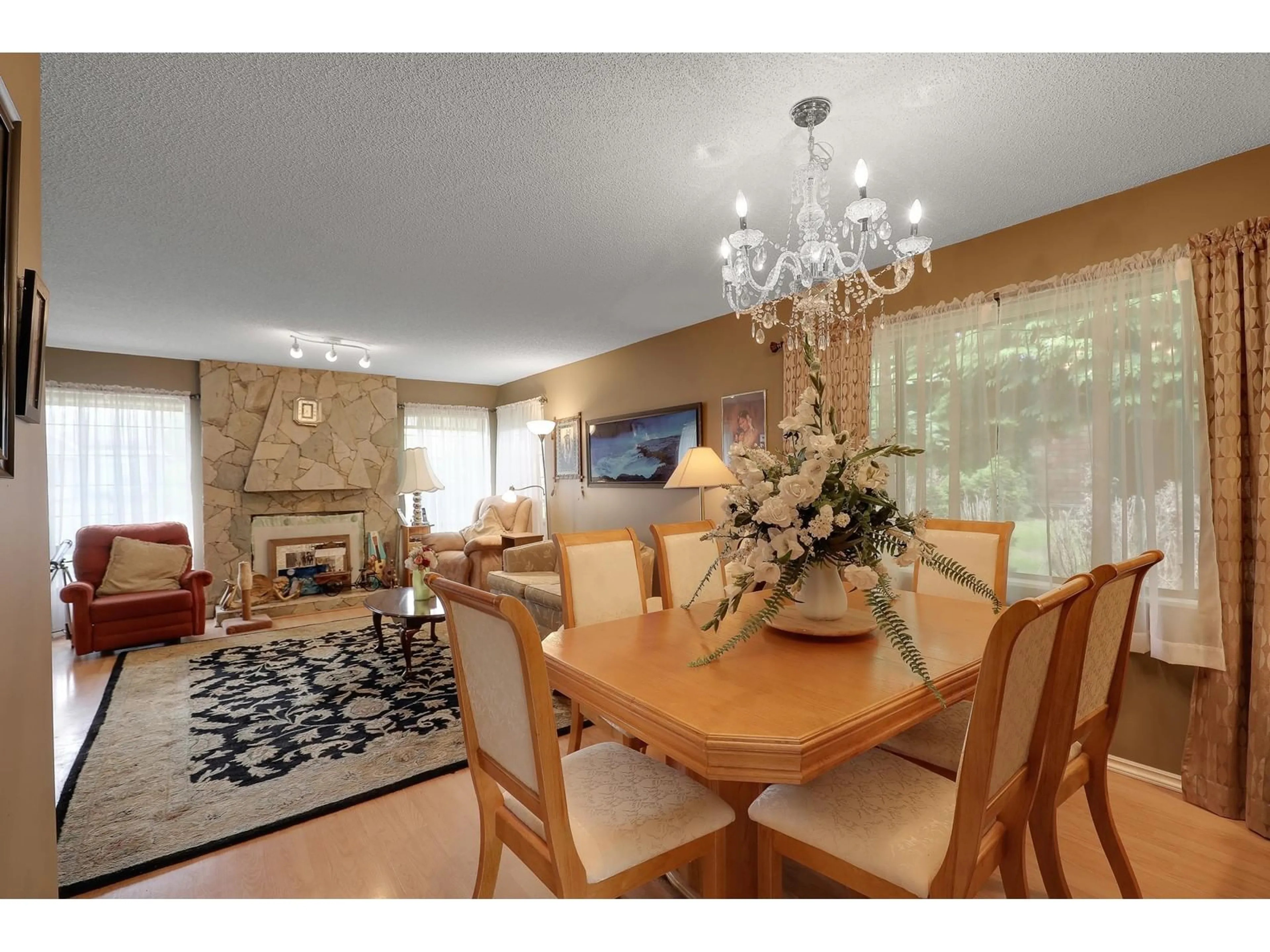 Dining room, wood/laminate floor for 15469 19, Surrey British Columbia V4A7Y5