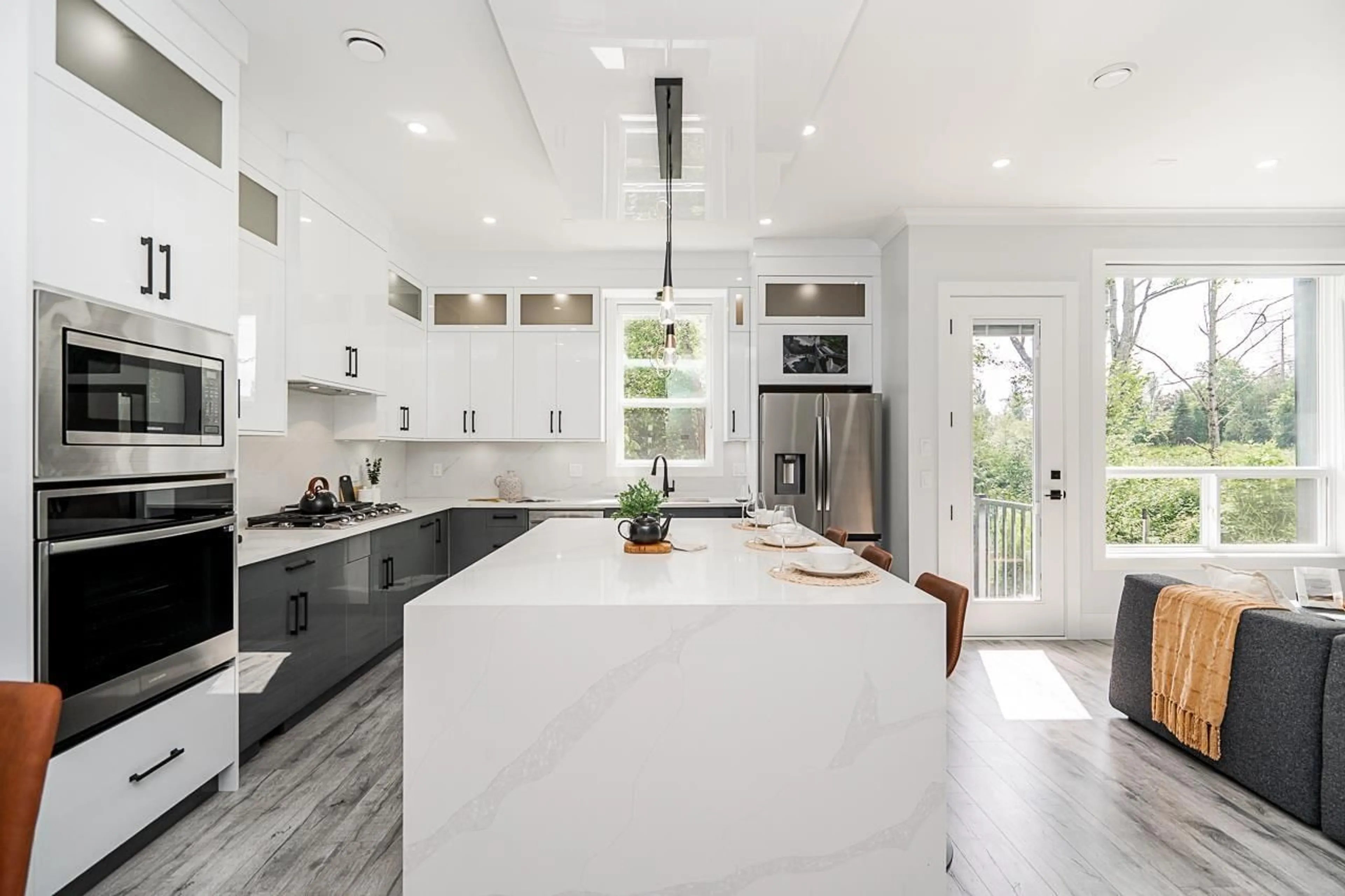 Contemporary kitchen, ceramic/tile floor for 7518 205A, Langley British Columbia V2Y1V5