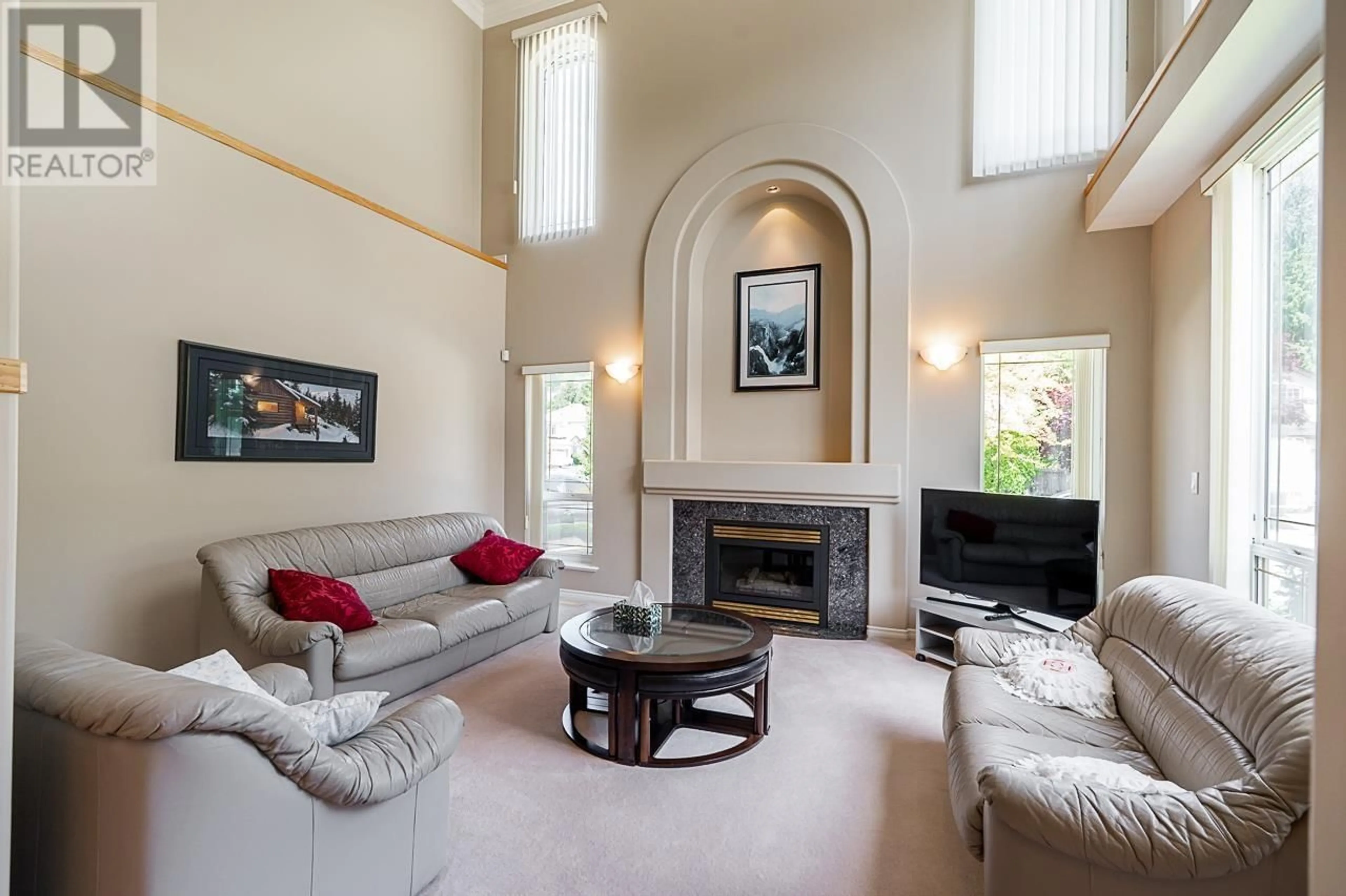Living room with furniture, unknown for 3330 TURNER AVENUE, Coquitlam British Columbia V3E3B9