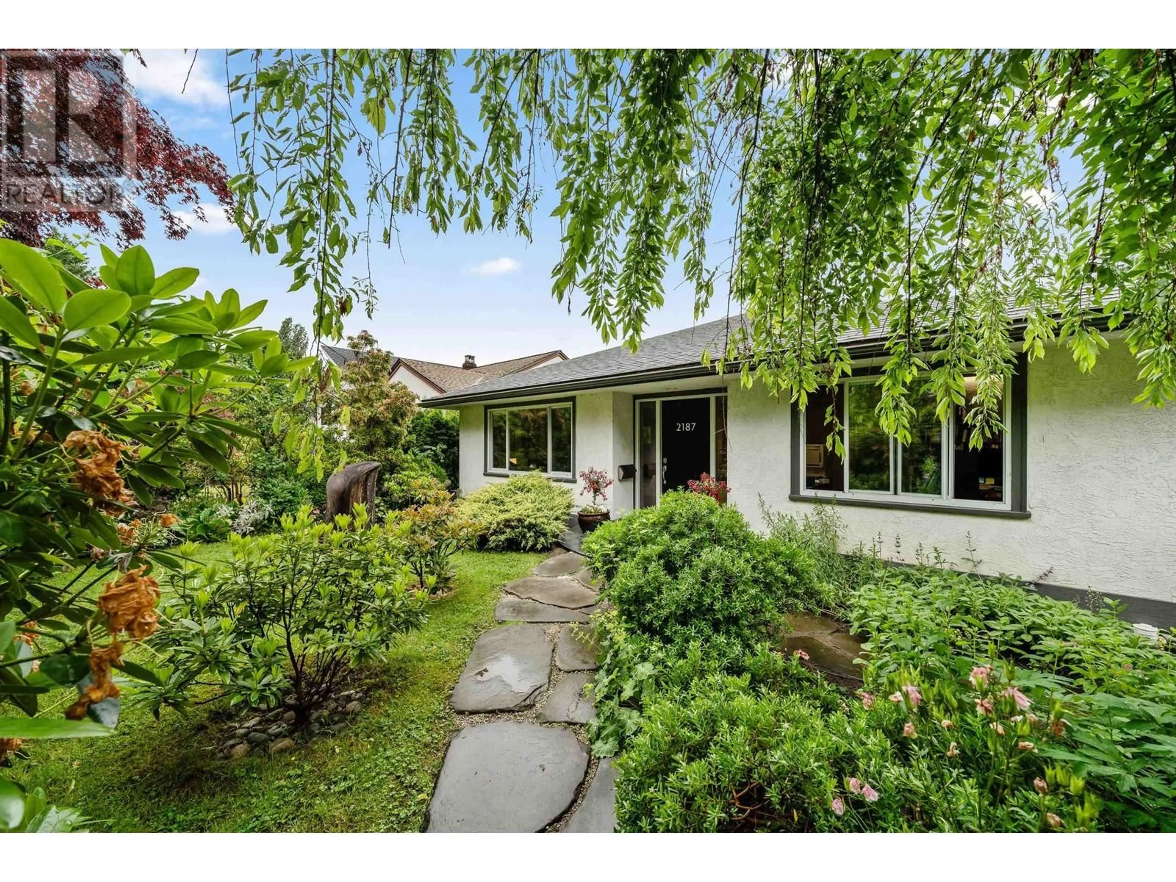 Unknown for 2187 VANNESS AVENUE, Vancouver British Columbia V5N2M1