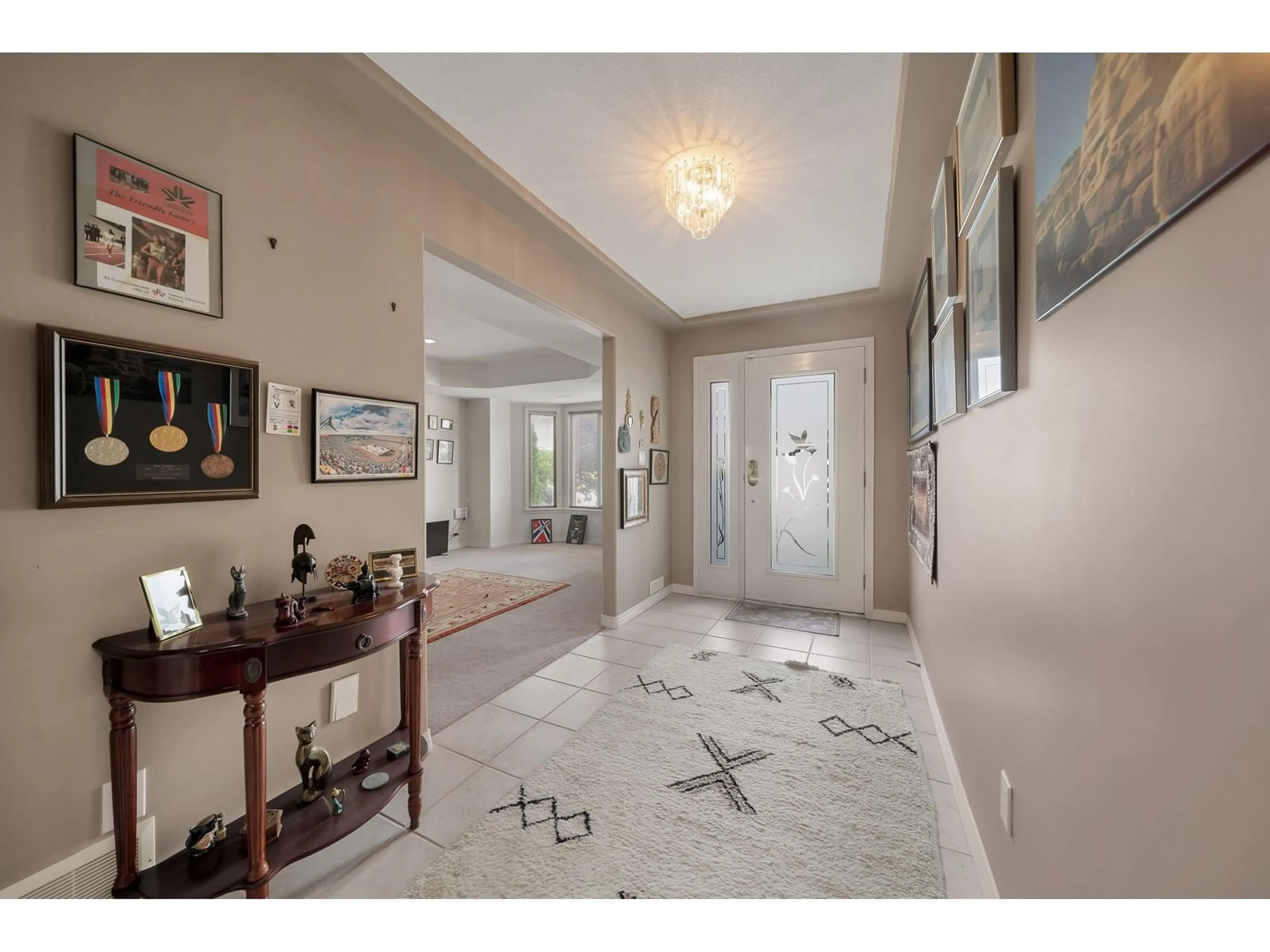 Indoor foyer for 28 - 3555 BLUEJAY, Abbotsford British Columbia V2T6N7