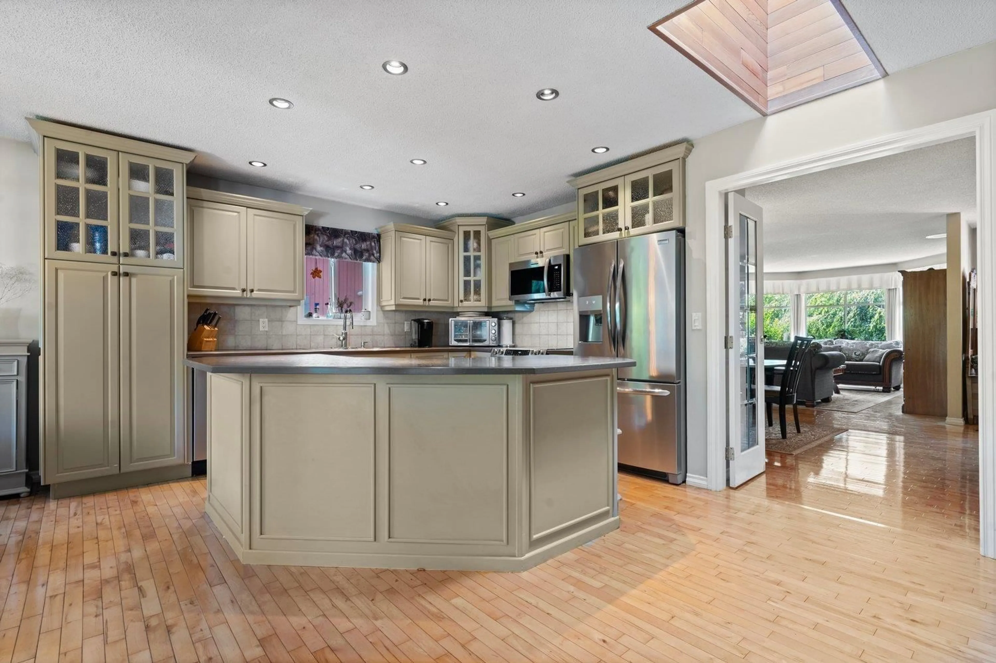 Unknown for 45605 WORTHINGTON PLACE, Chilliwack British Columbia V2R1N6