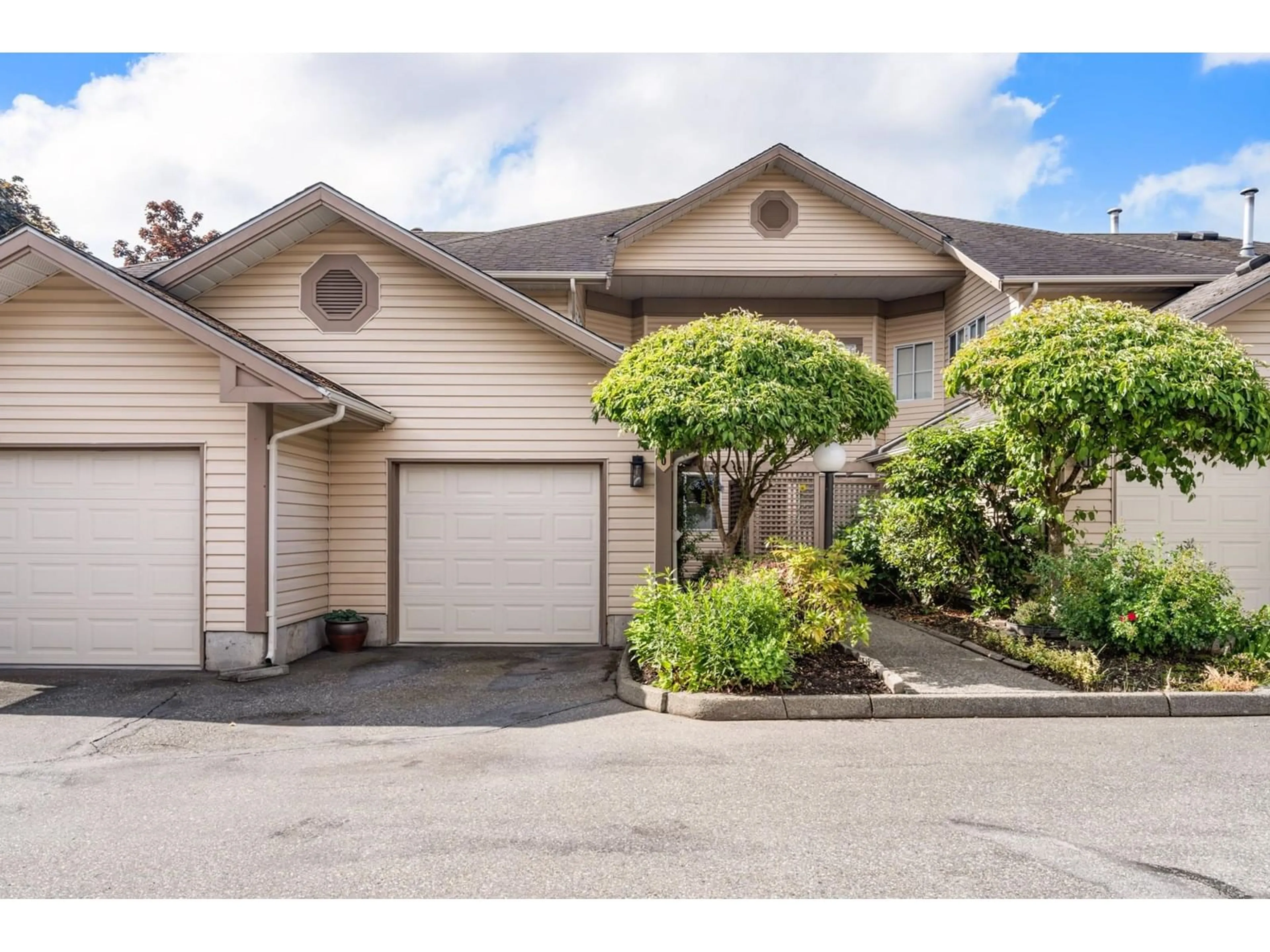 Unknown for 30 - 6140 192, Surrey British Columbia V3S7V7