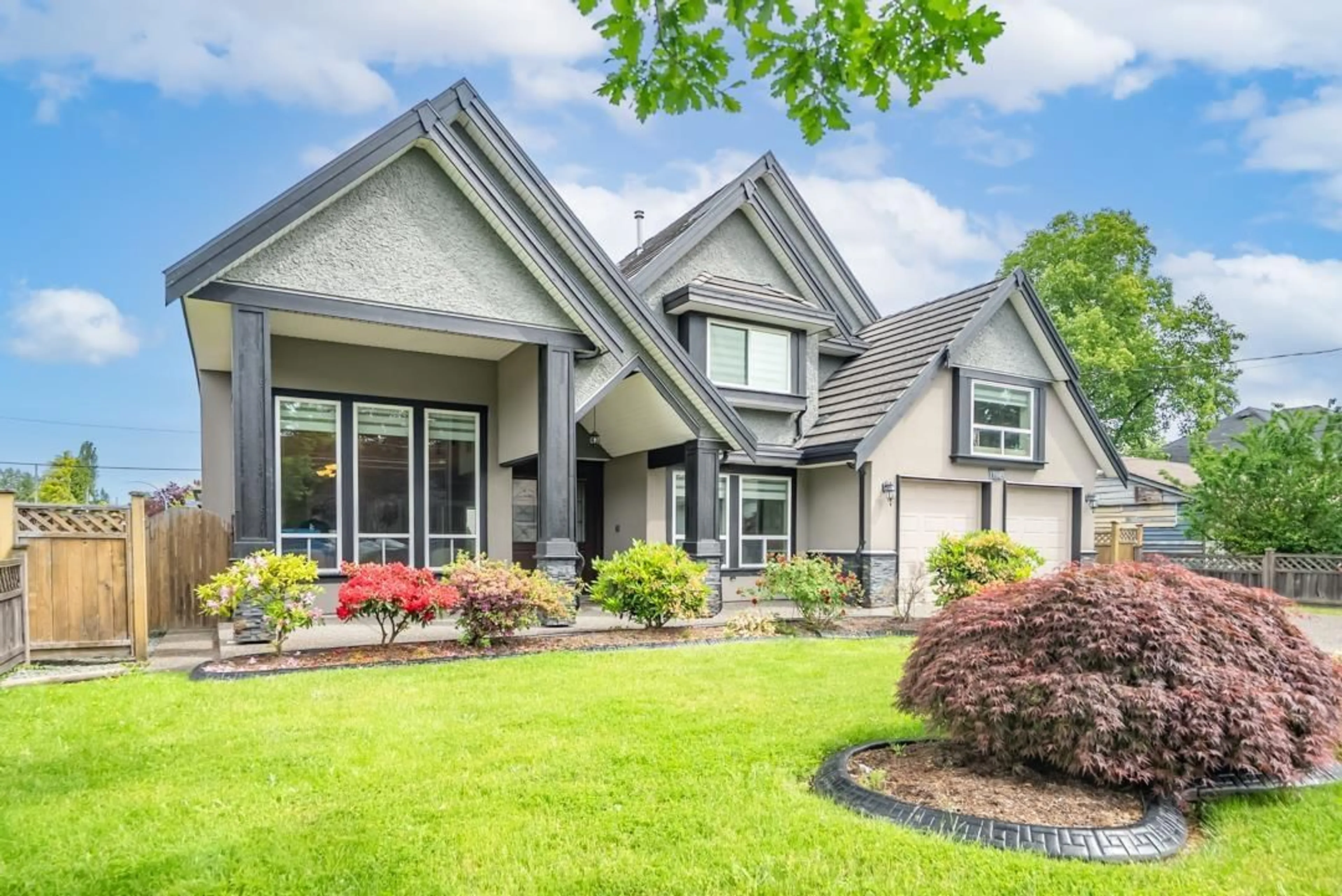 Home with vinyl exterior material, street for 11809 88, Delta British Columbia V4C3C4