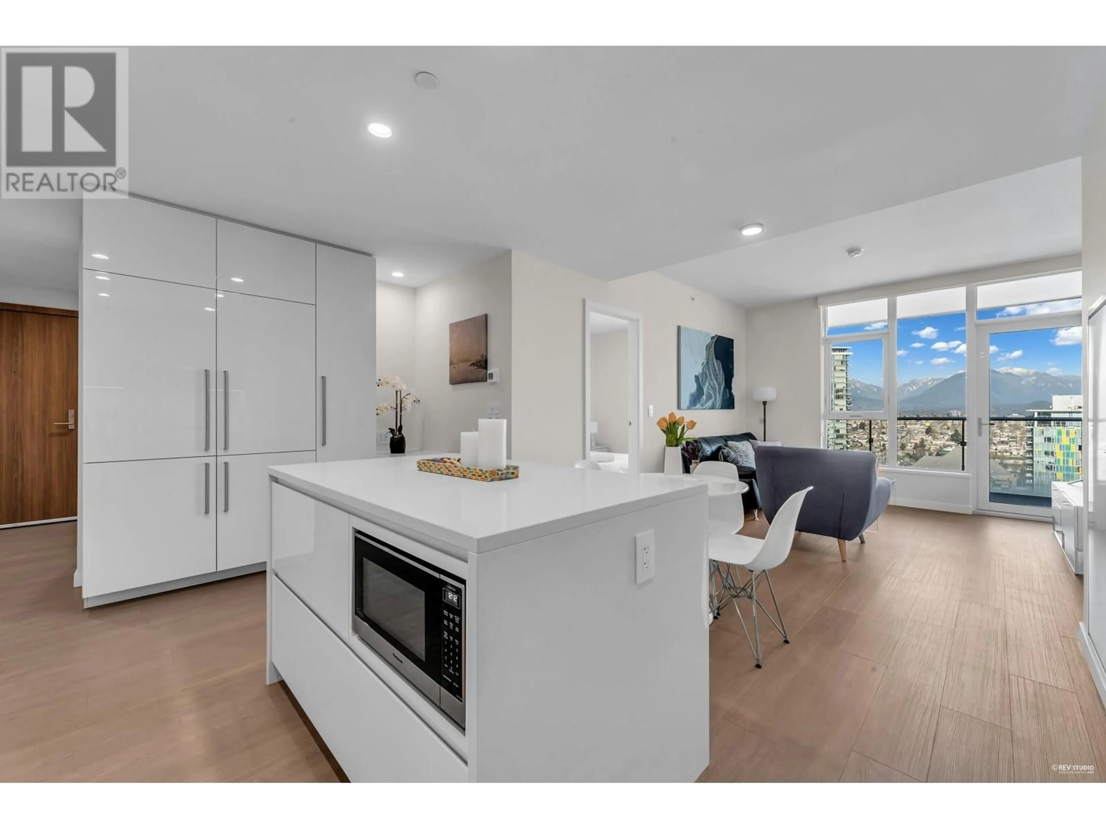 Open concept kitchen, unknown for 3506 - 4168 LOUGHEED HIGHWAY, Burnaby British Columbia V5C0N9