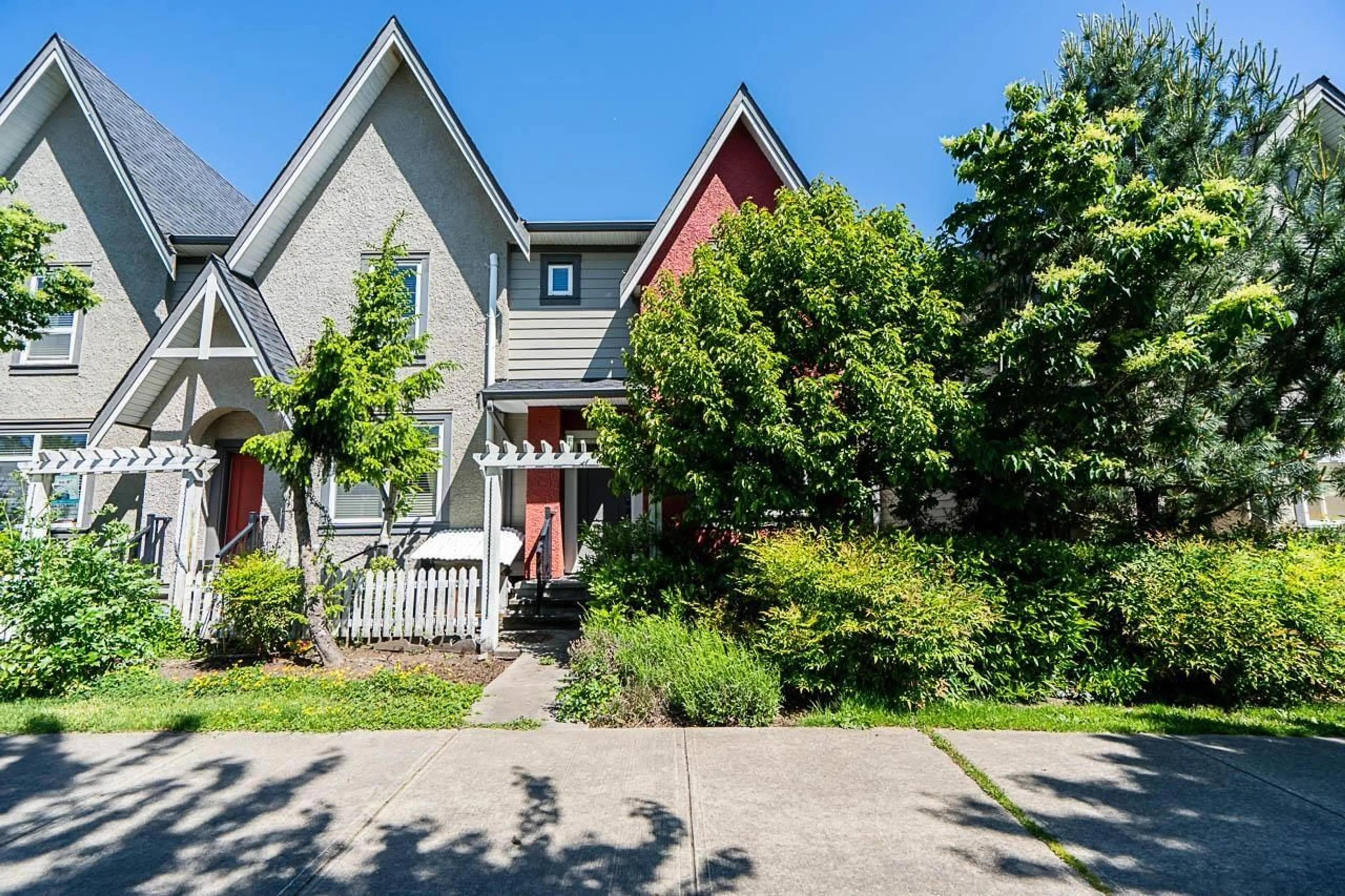 Home with brick exterior material, street for 21037 80, Langley British Columbia V2Y0J4