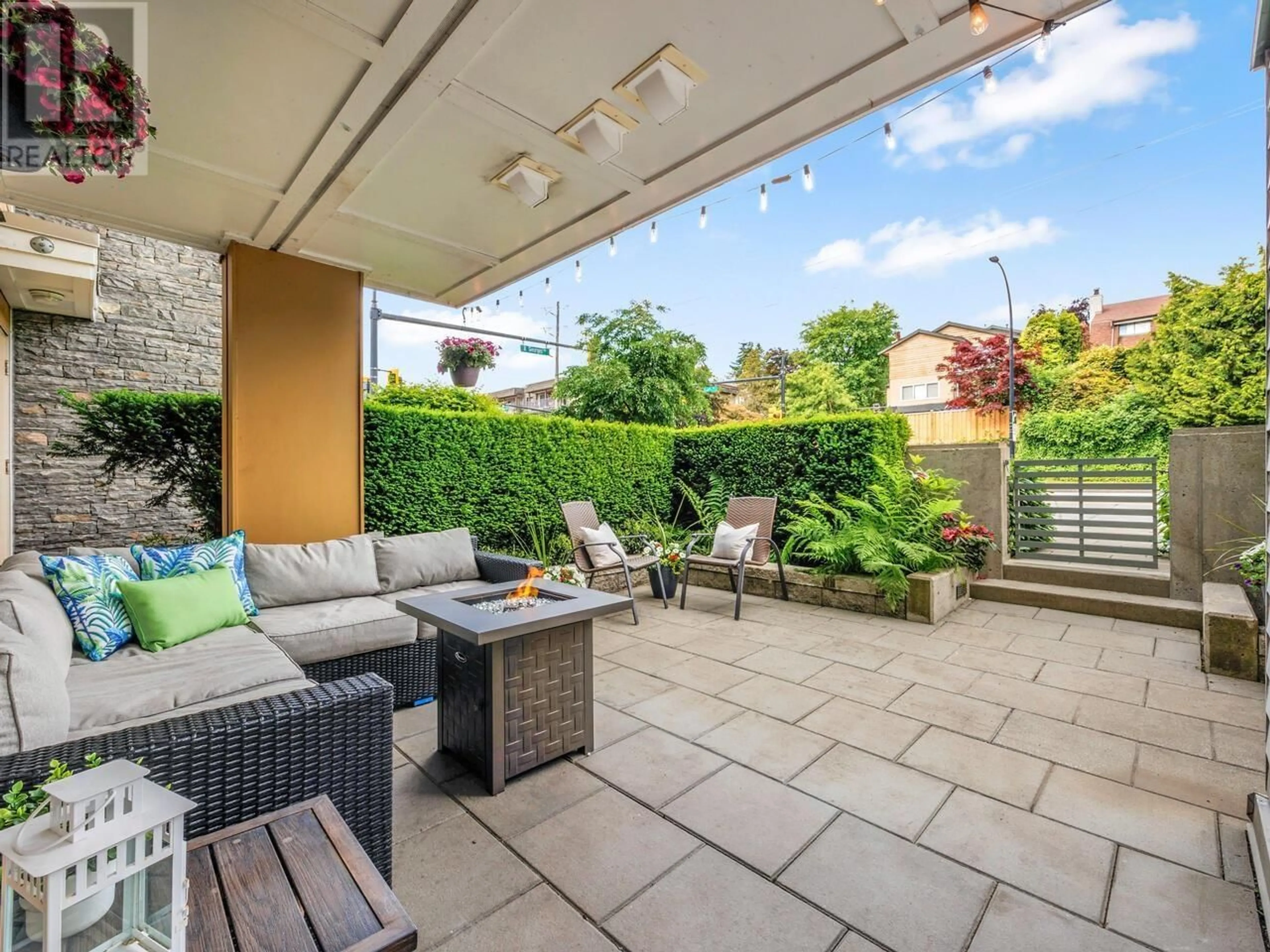 Patio, street for 107 - 221 3RD STREET, North Vancouver British Columbia V7L0C1