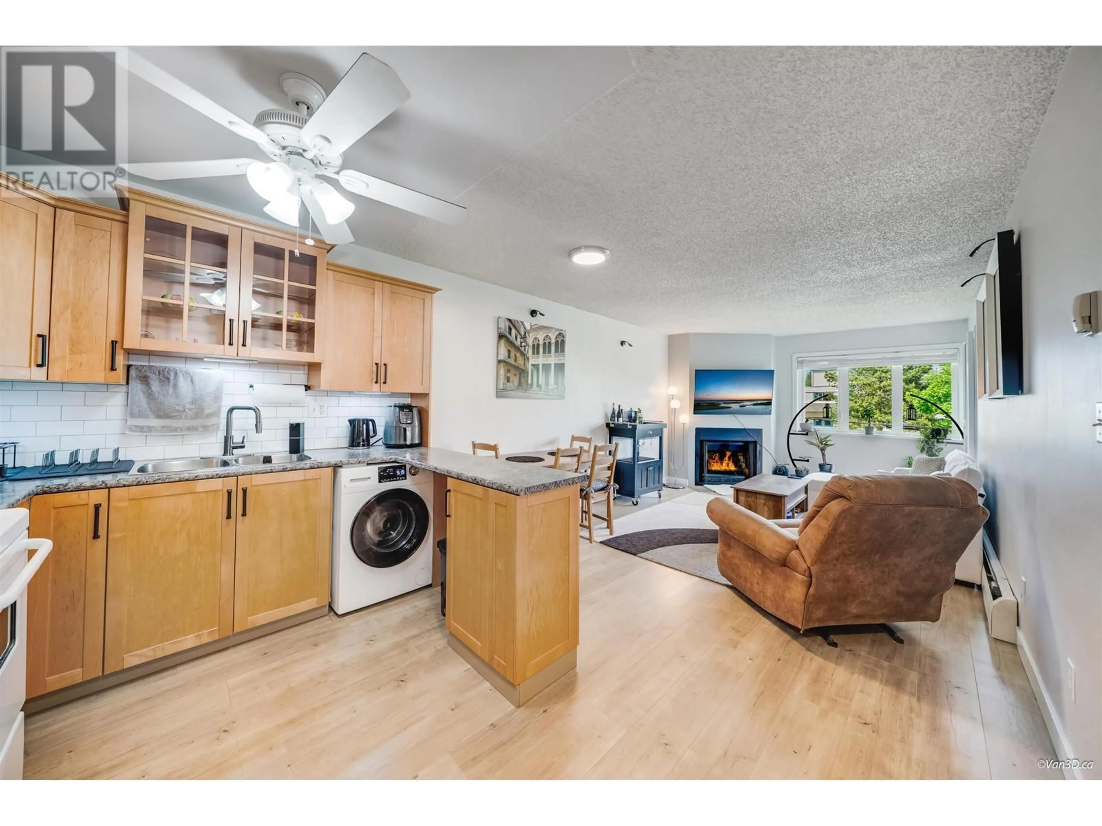 Open concept kitchen, unknown for 307 - 1122 KING ALBERT AVENUE, Coquitlam British Columbia V3J1X7