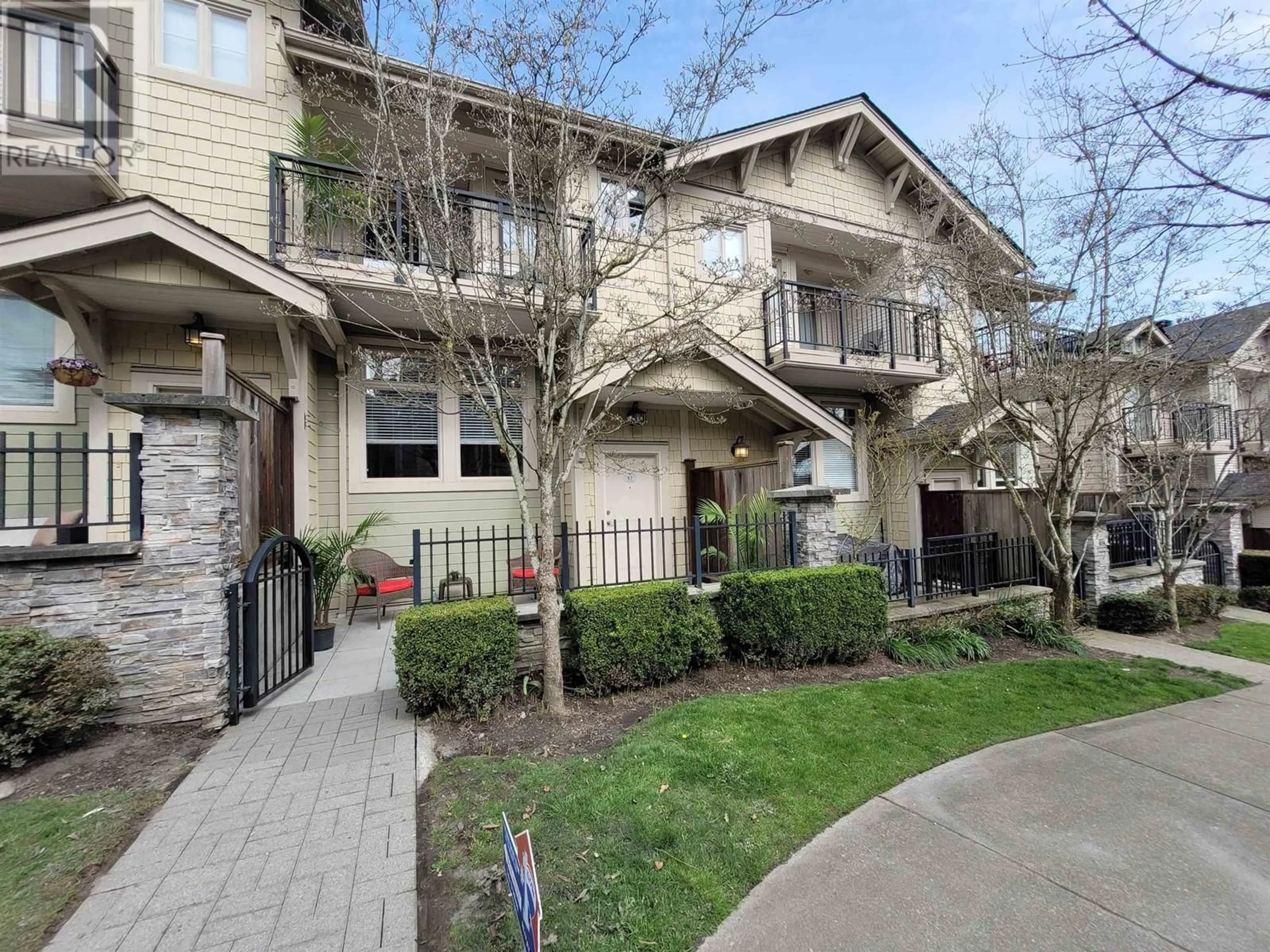 Unknown for 57 - 245 FRANCIS WAY, New Westminster British Columbia V3L0A7