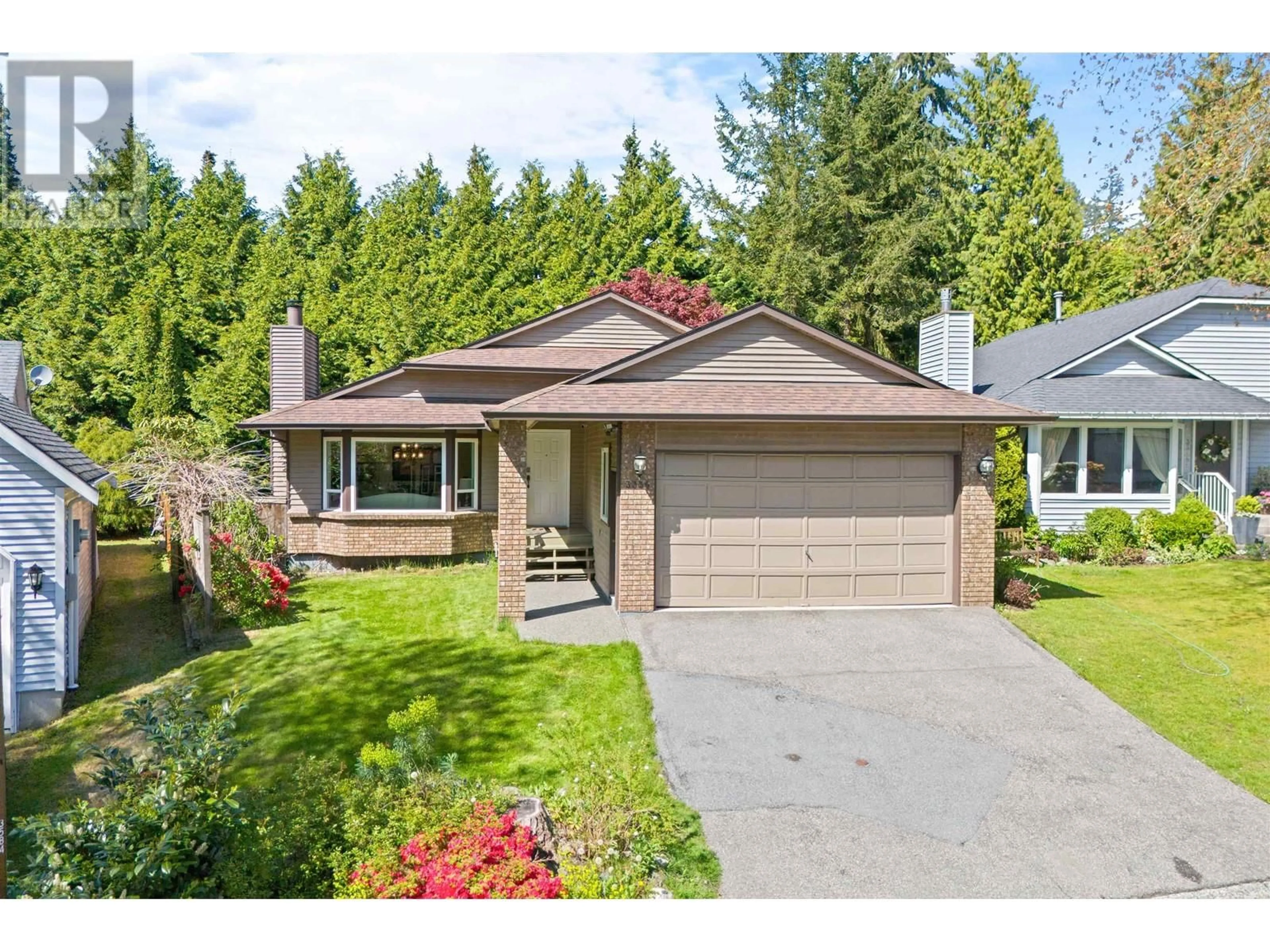 Home with vinyl exterior material, street for 3336 MANNING CRESCENT, North Vancouver British Columbia V7H2R6