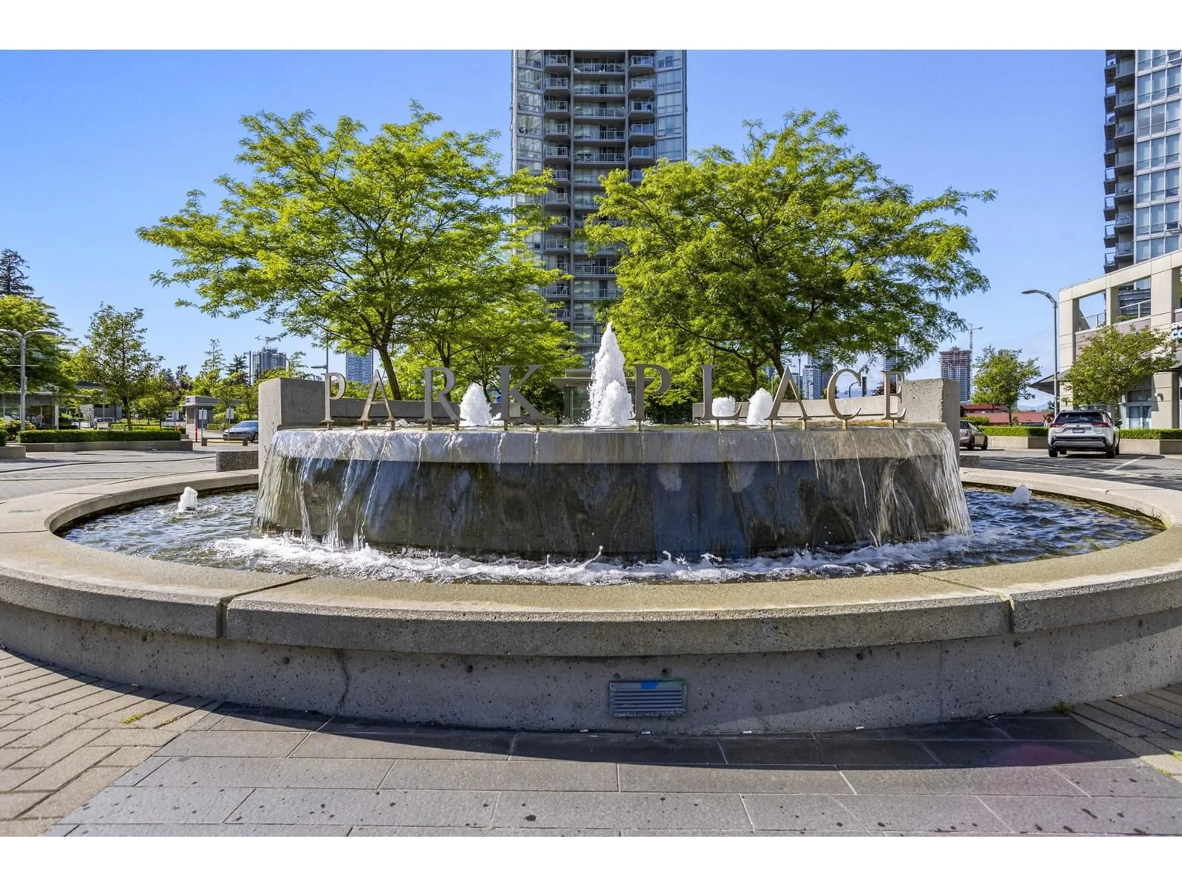 Patio, street for 2502 - 13688 100, Surrey British Columbia V3T0G5