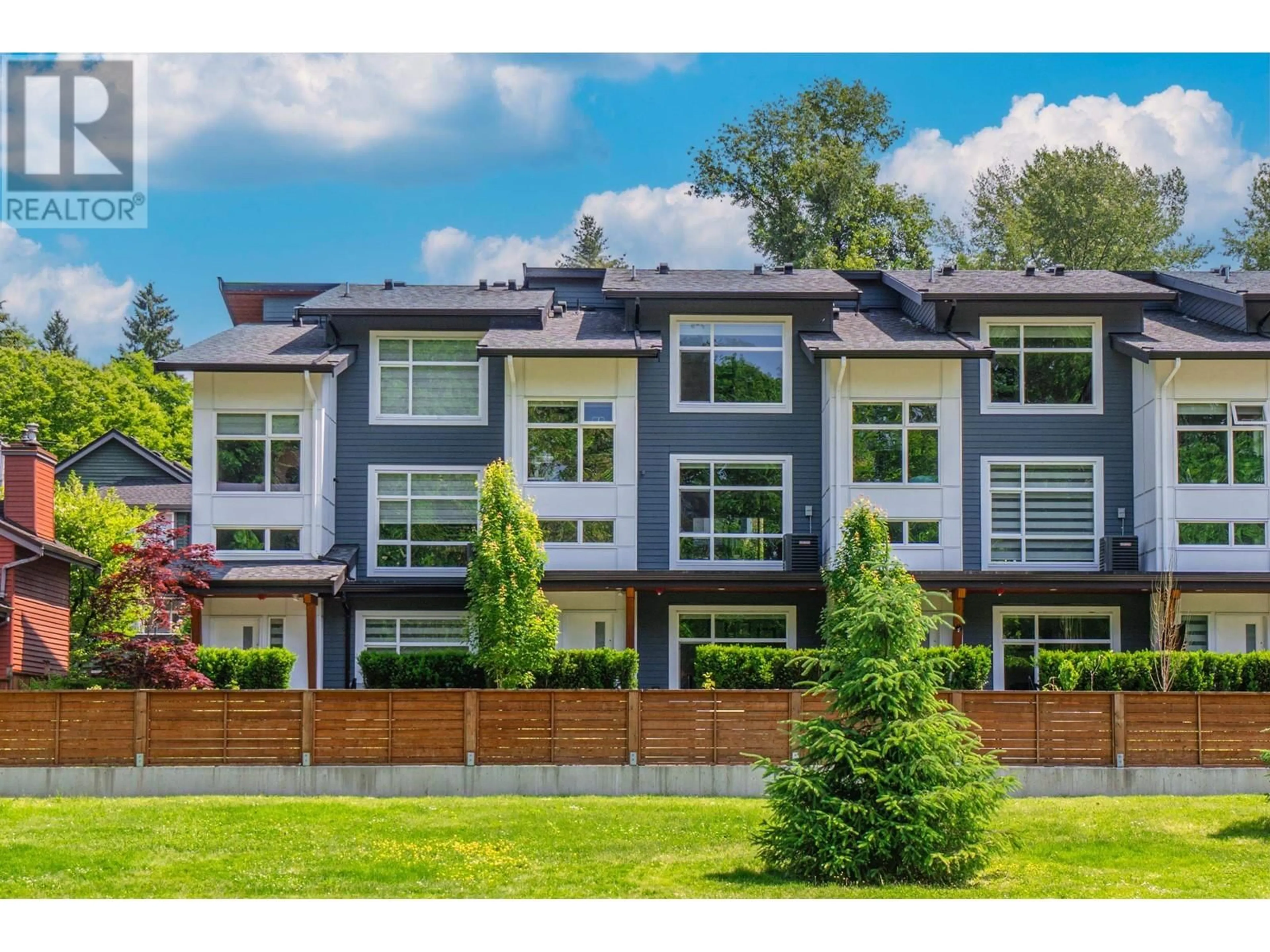 Unknown for 11 - 933 PREMIER STREET, North Vancouver British Columbia V7J2G7