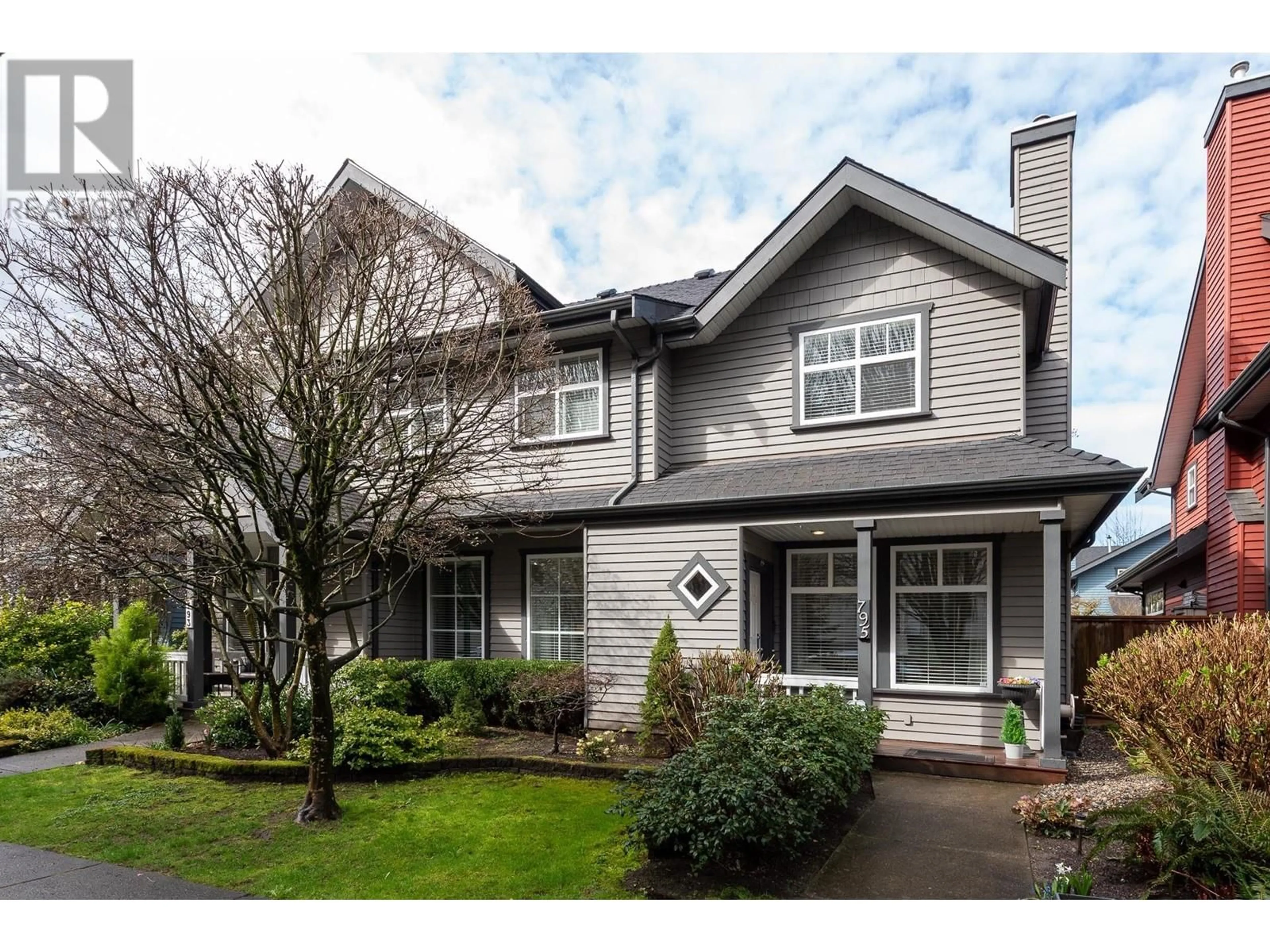 Home with vinyl exterior material, street for 795 PREMIER STREET, North Vancouver British Columbia V7J2G7