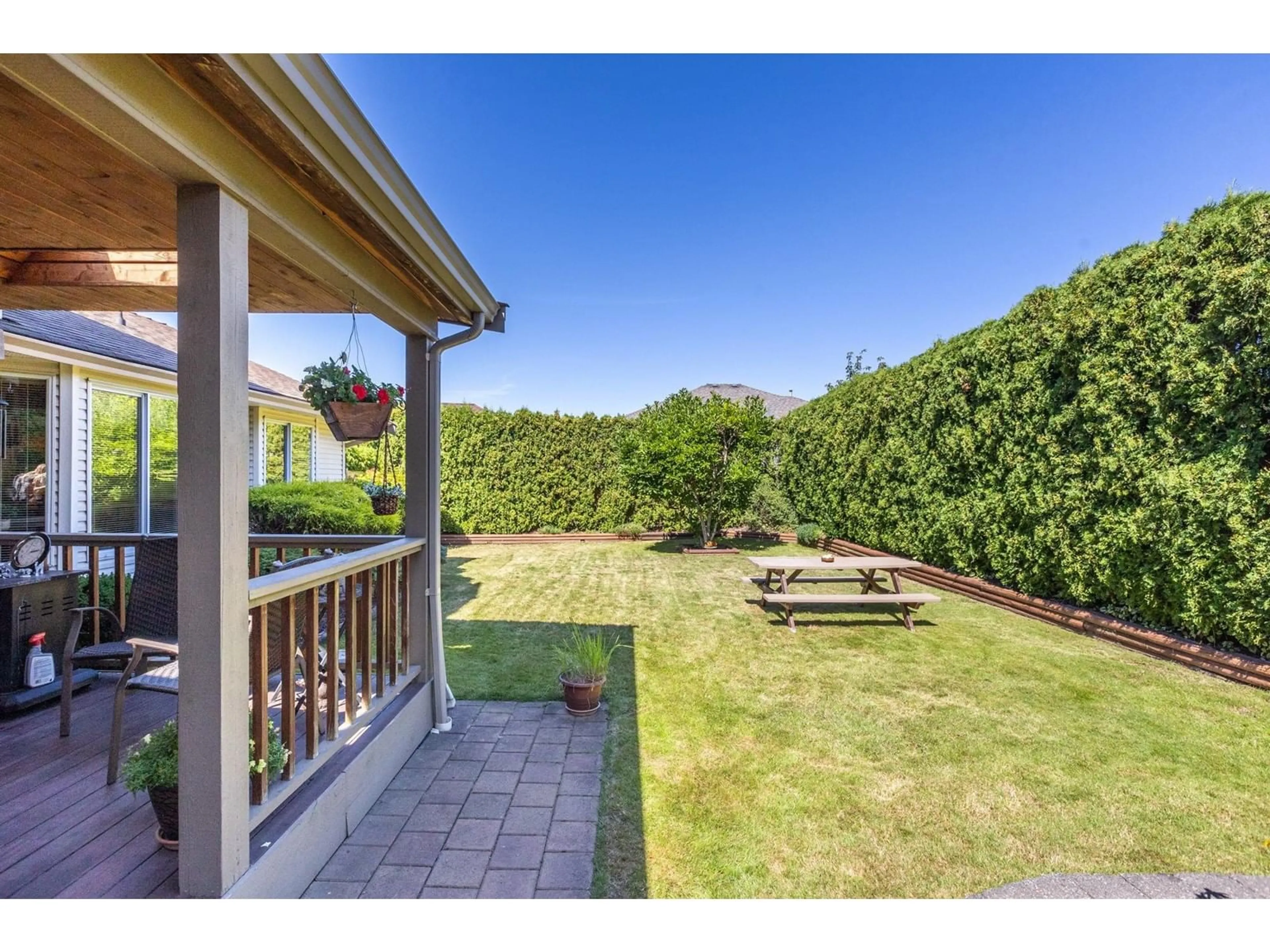 Patio, mountain view for 3716 LETHBRIDGE, Abbotsford British Columbia V2T1J5