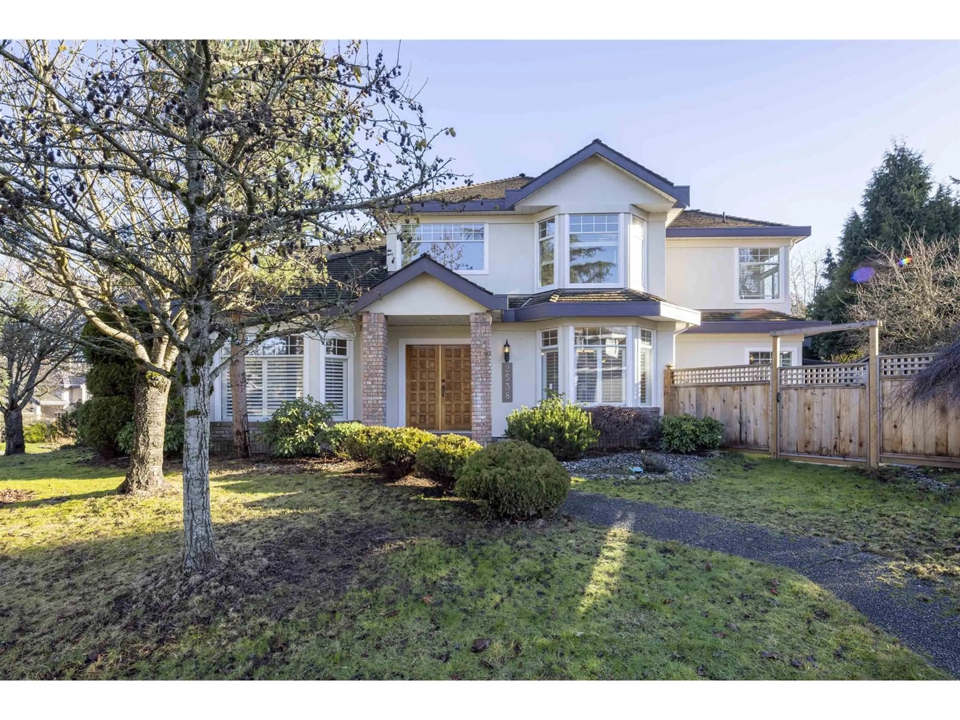 Unknown for 2538 149A, Surrey British Columbia V4P1N7