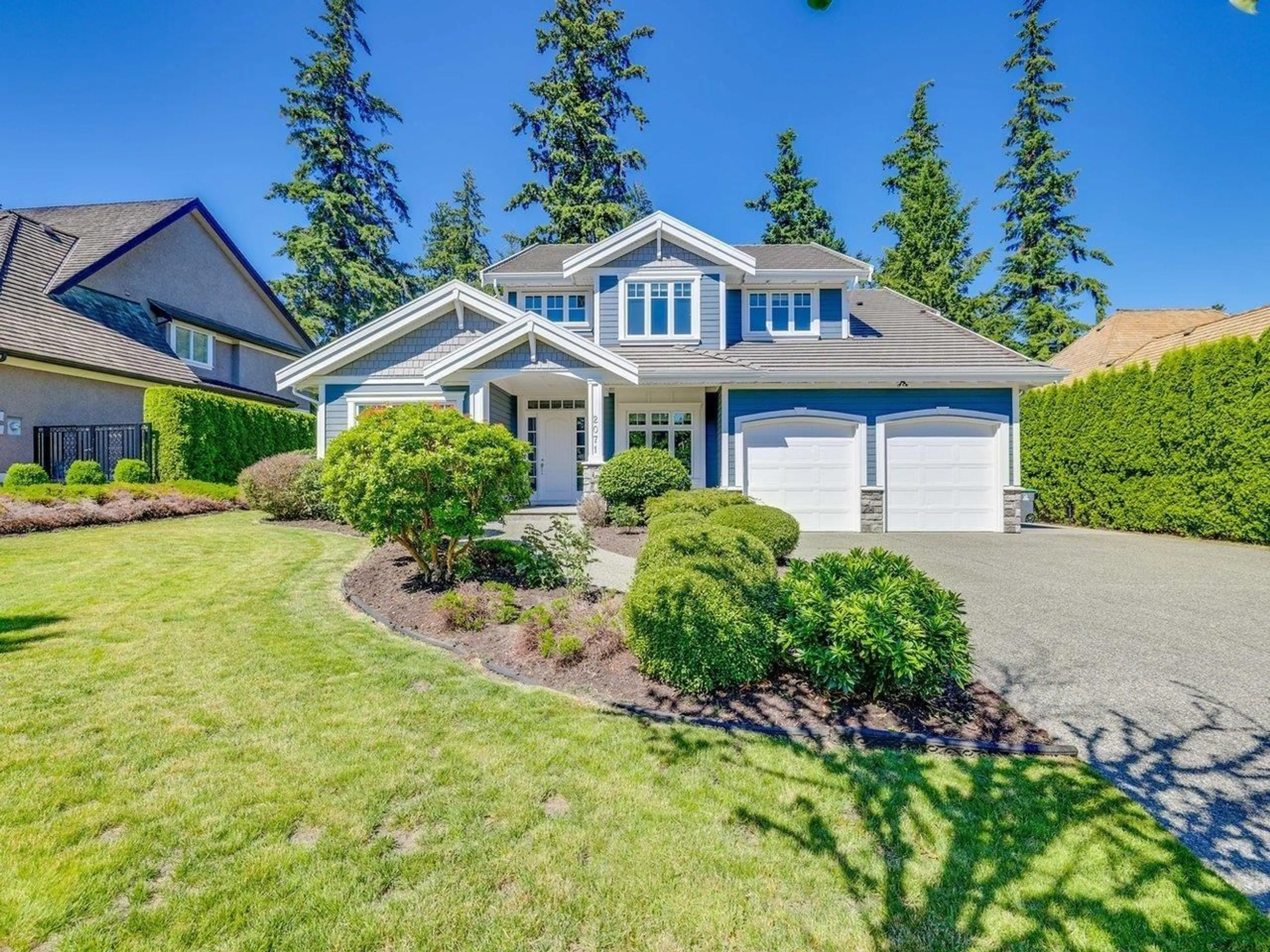 Home with vinyl exterior material, street for 2071 136A, Surrey British Columbia V4A9V7